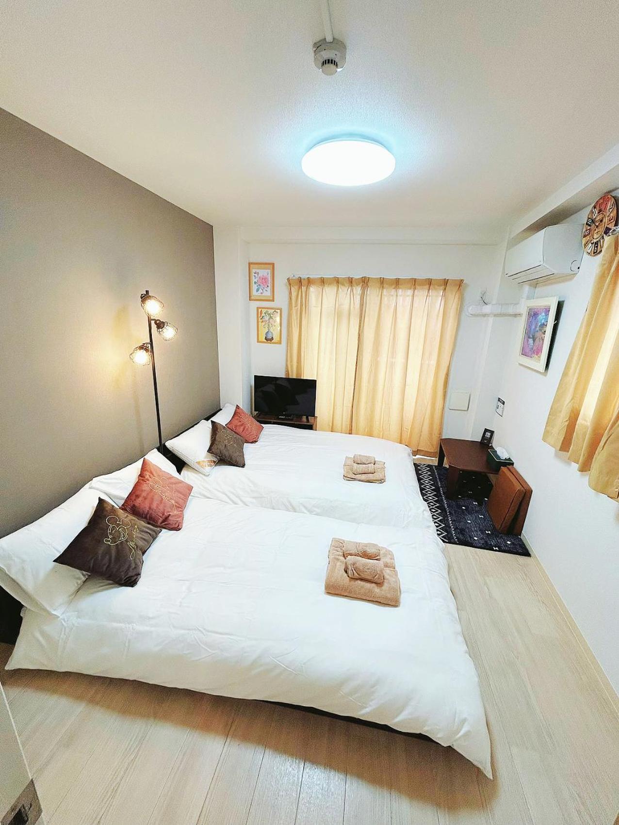 One-Bedroom Apartment photo 1