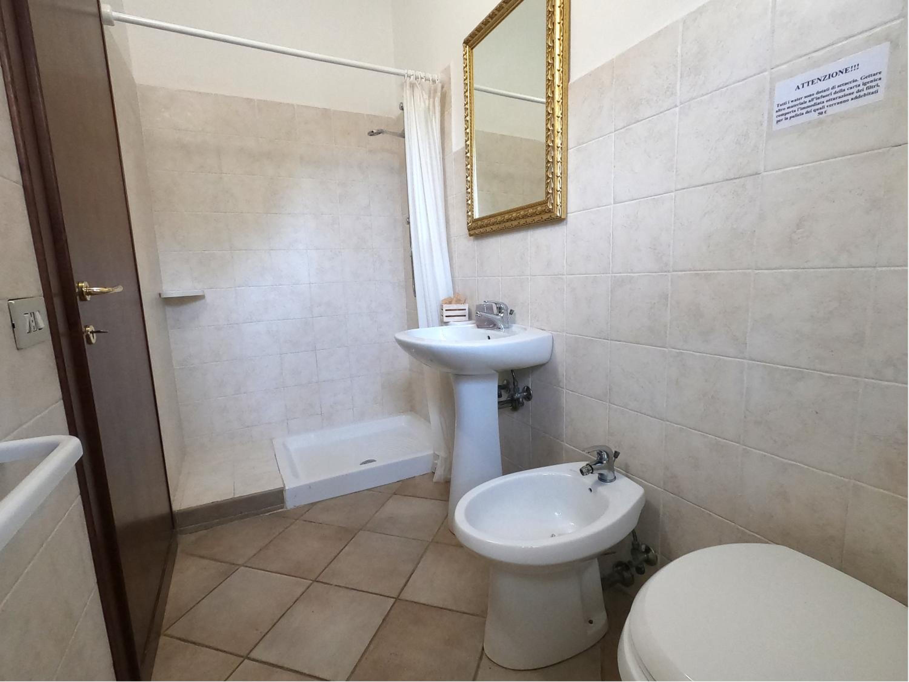Economy Quadruple Room