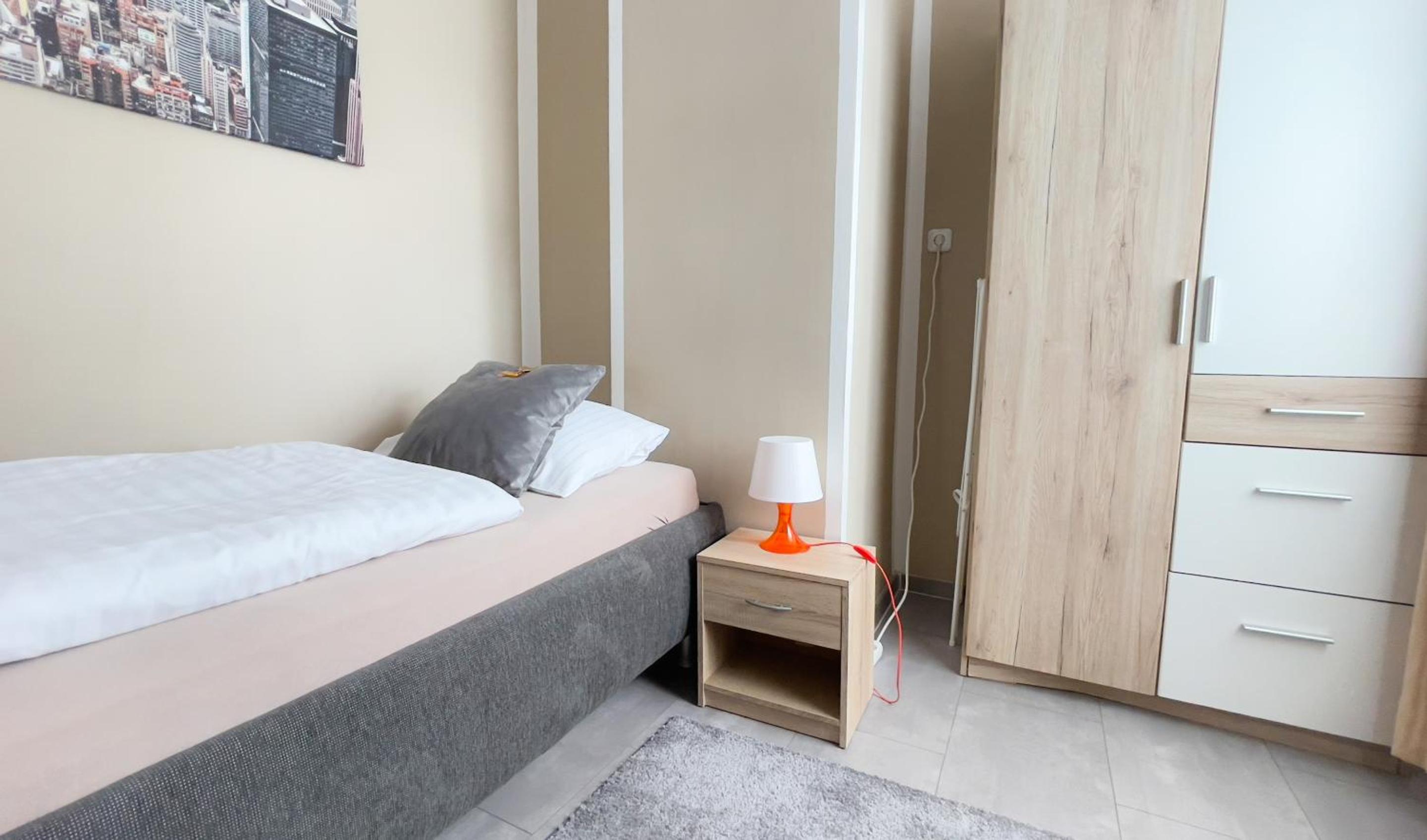 Standard Single Room with Shared Bathroom photo 1