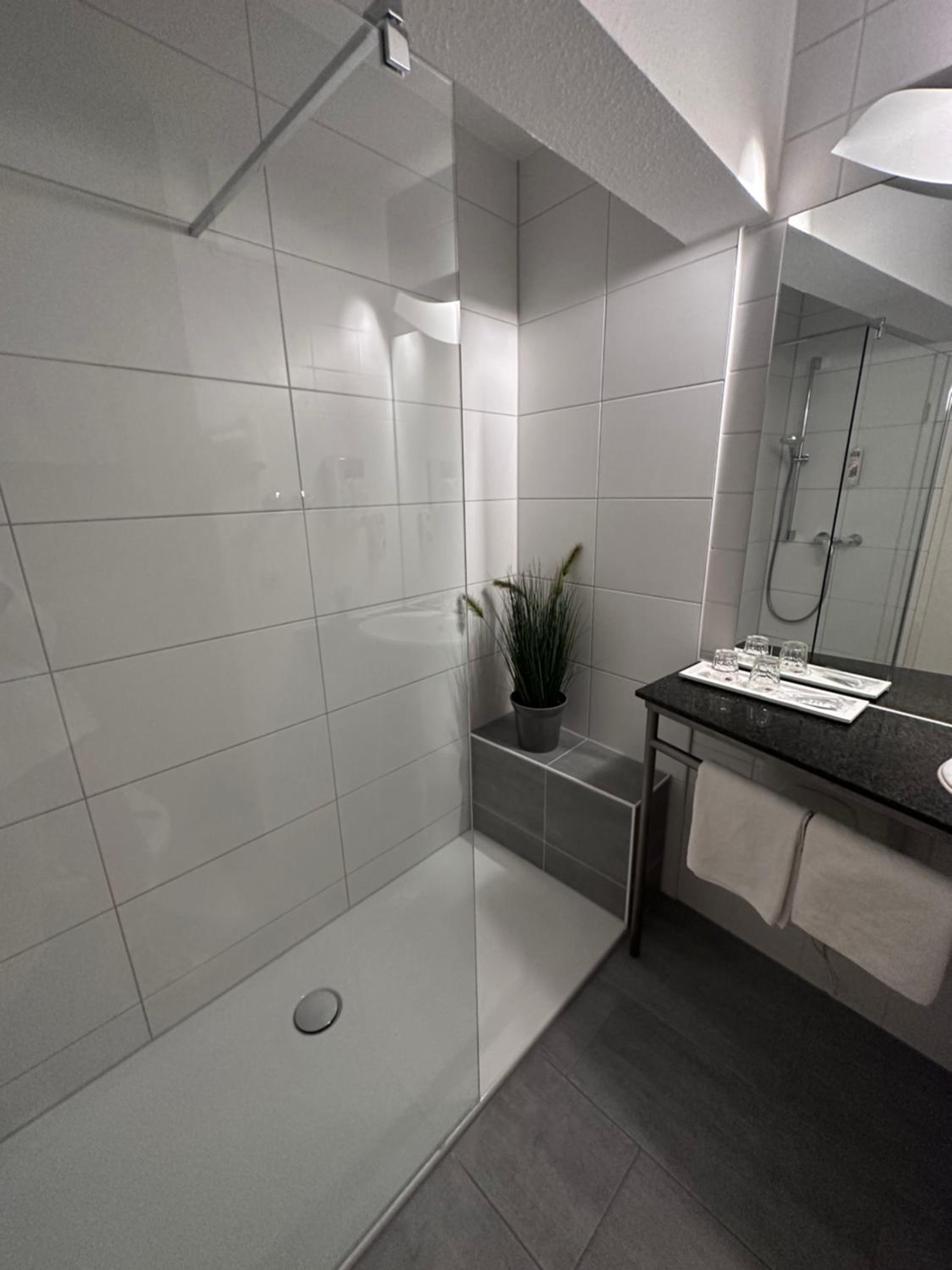 Double Room - Photo 4