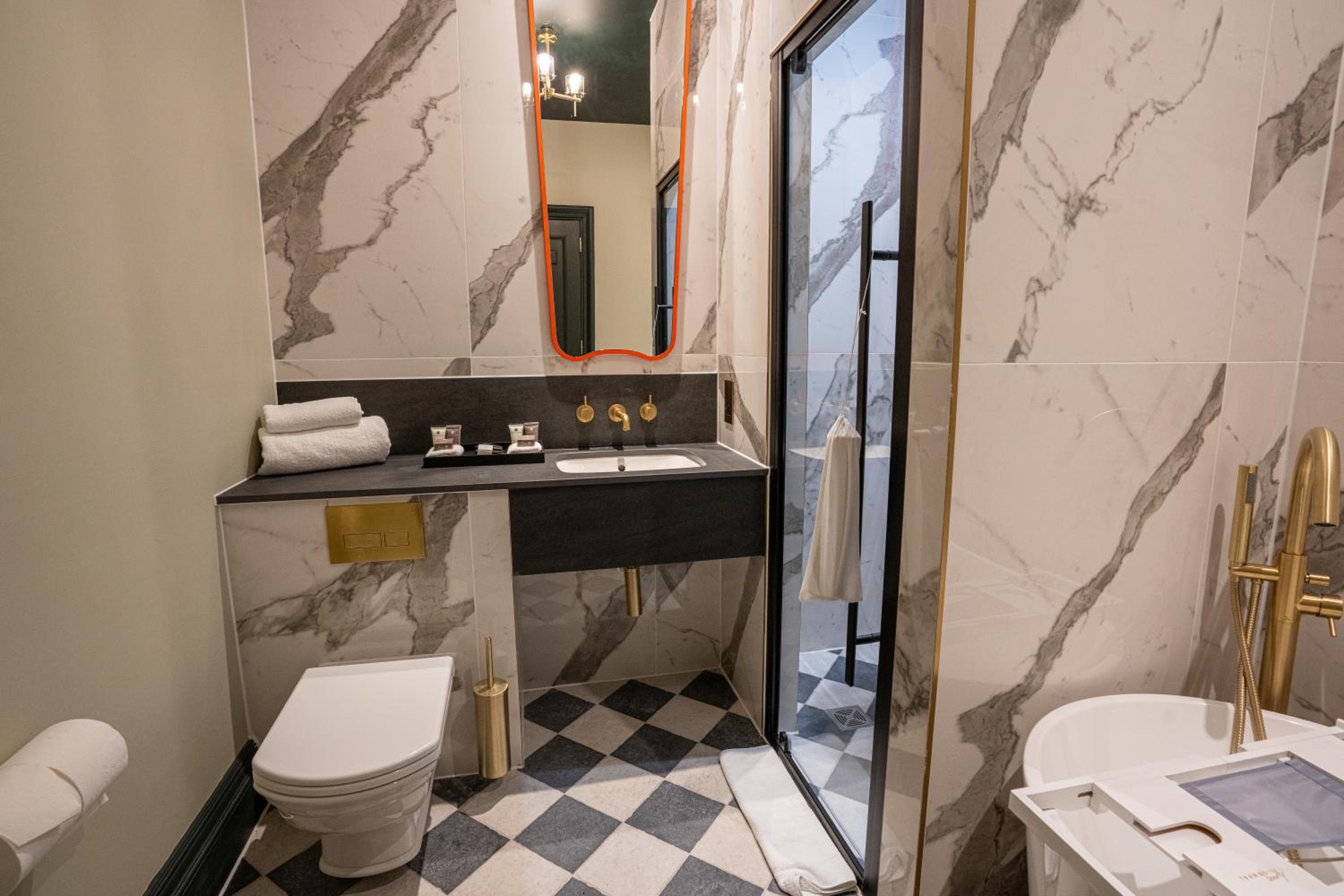 Family Suite - Photo 5