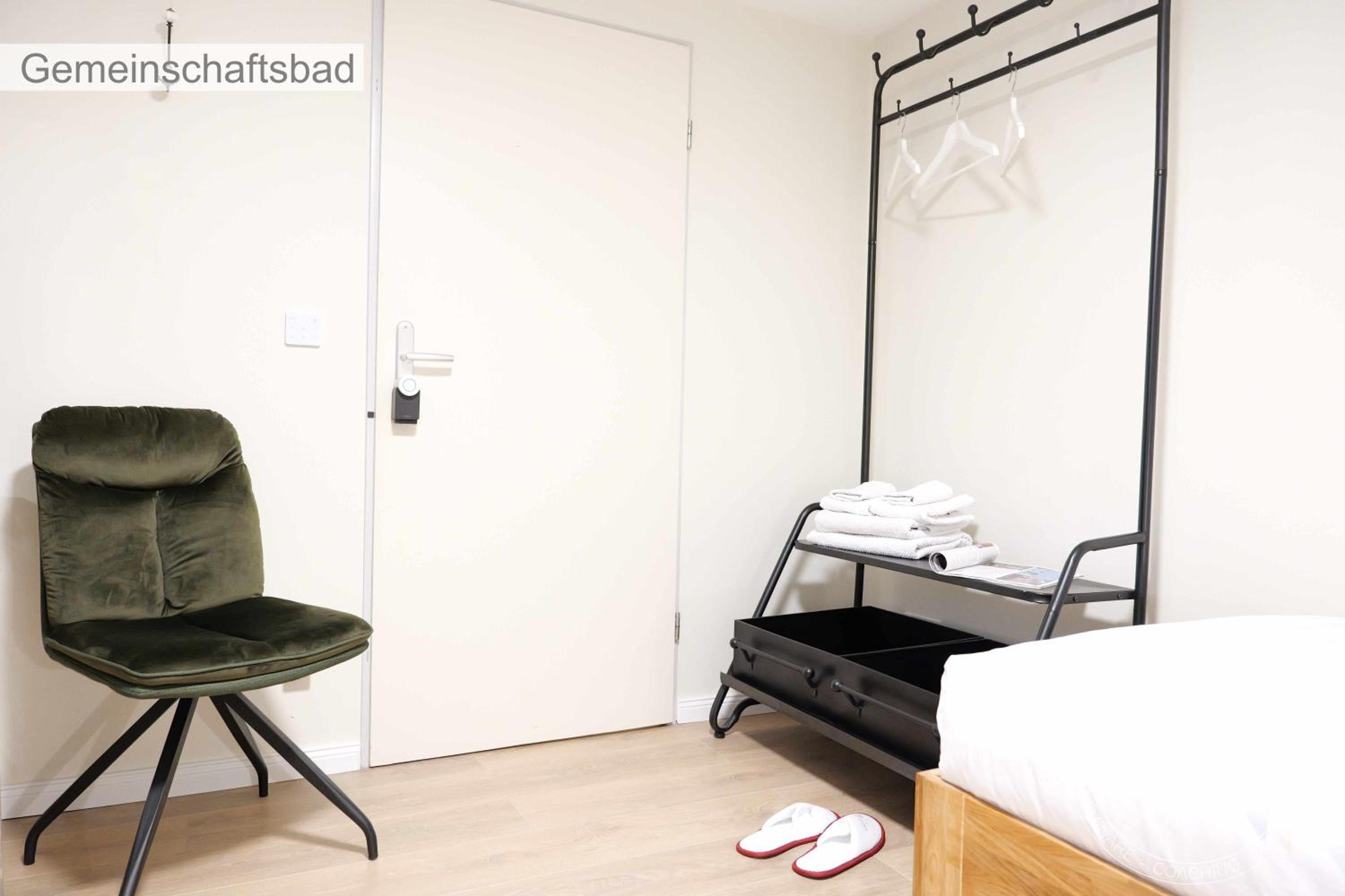 Standard Double Room - Photo 10