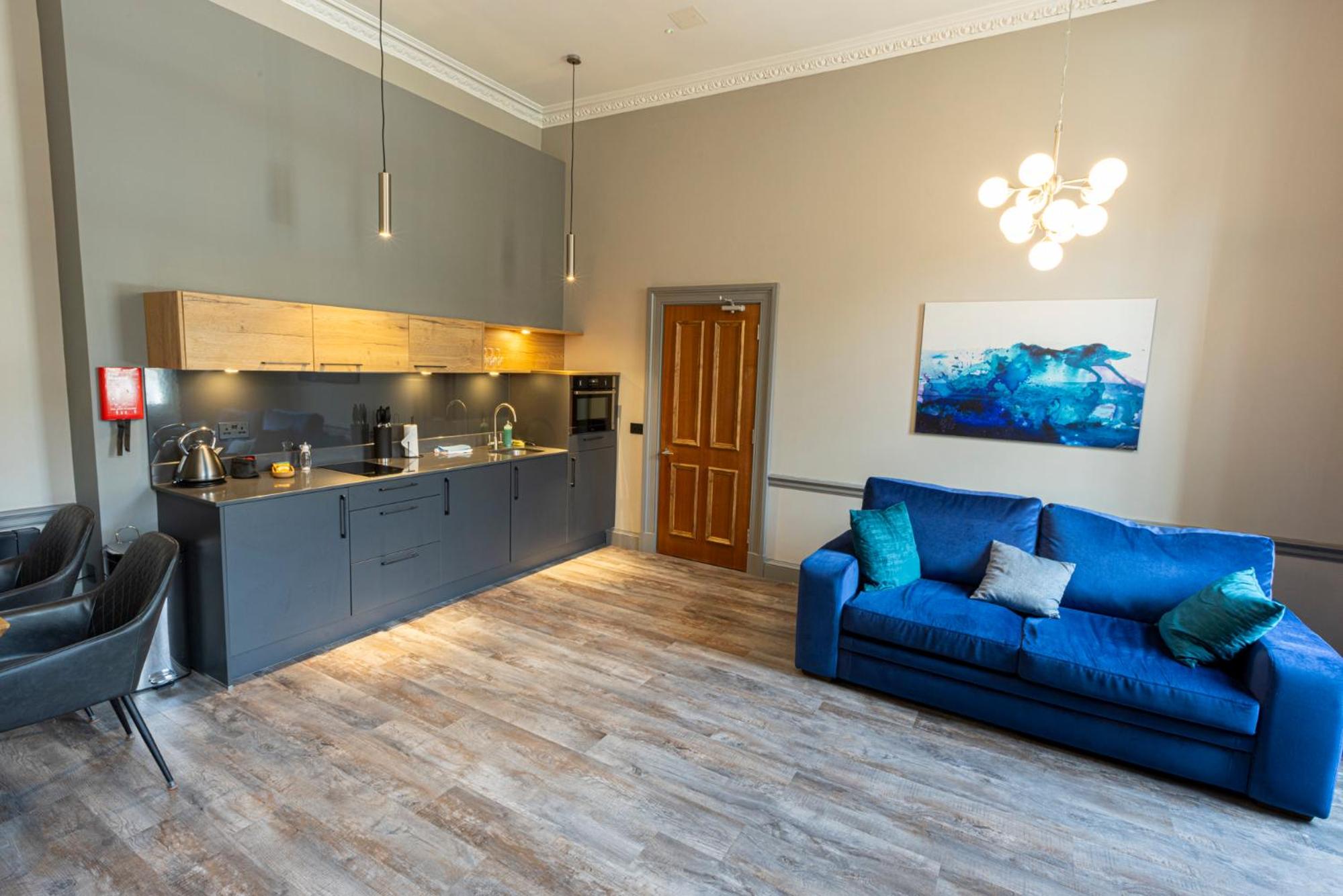 Loft - Photo 2