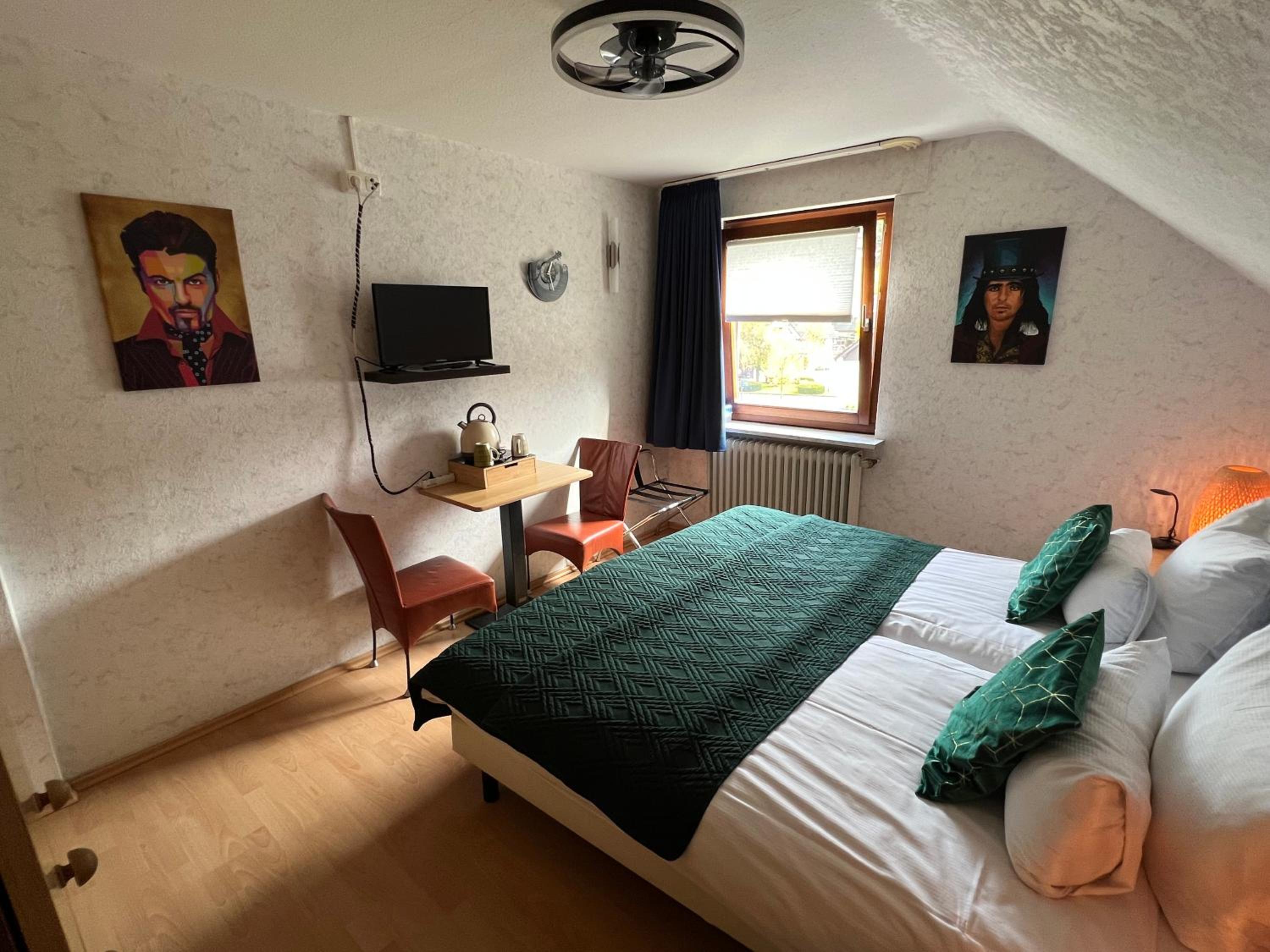 Double or Twin Room photo 2