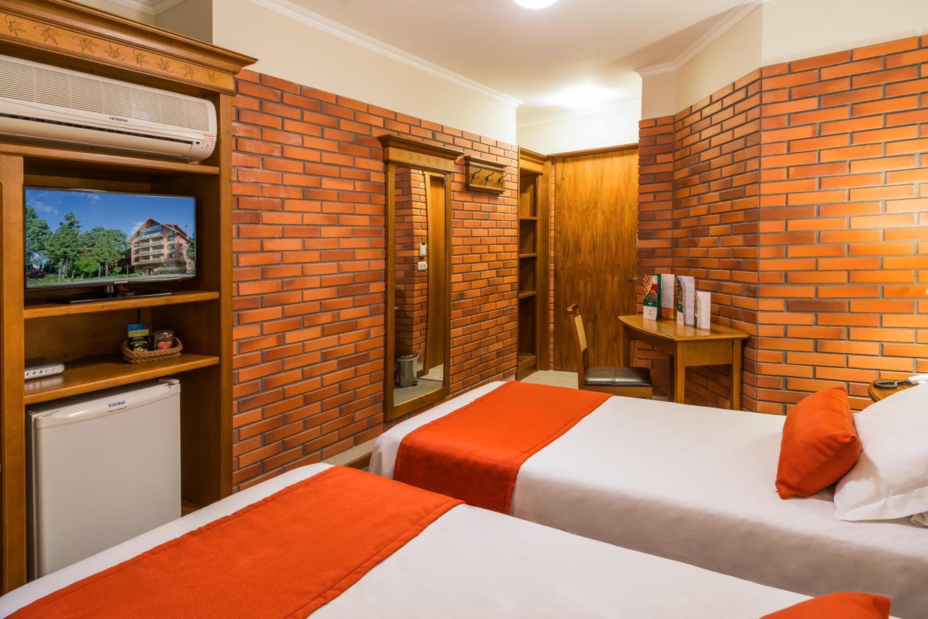 Deluxe Double Room photo 2
