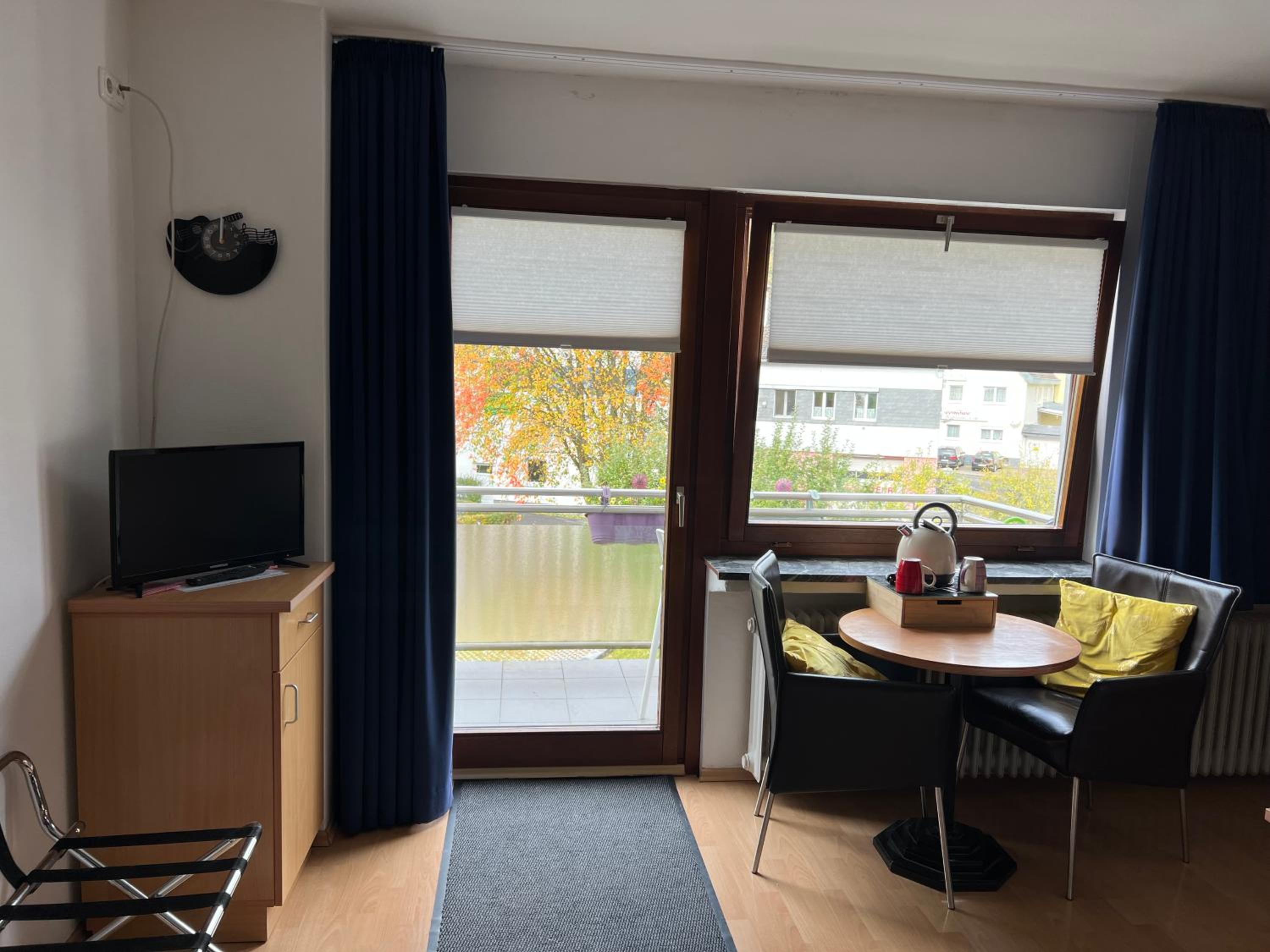 Twin Room with Balcony photo 2