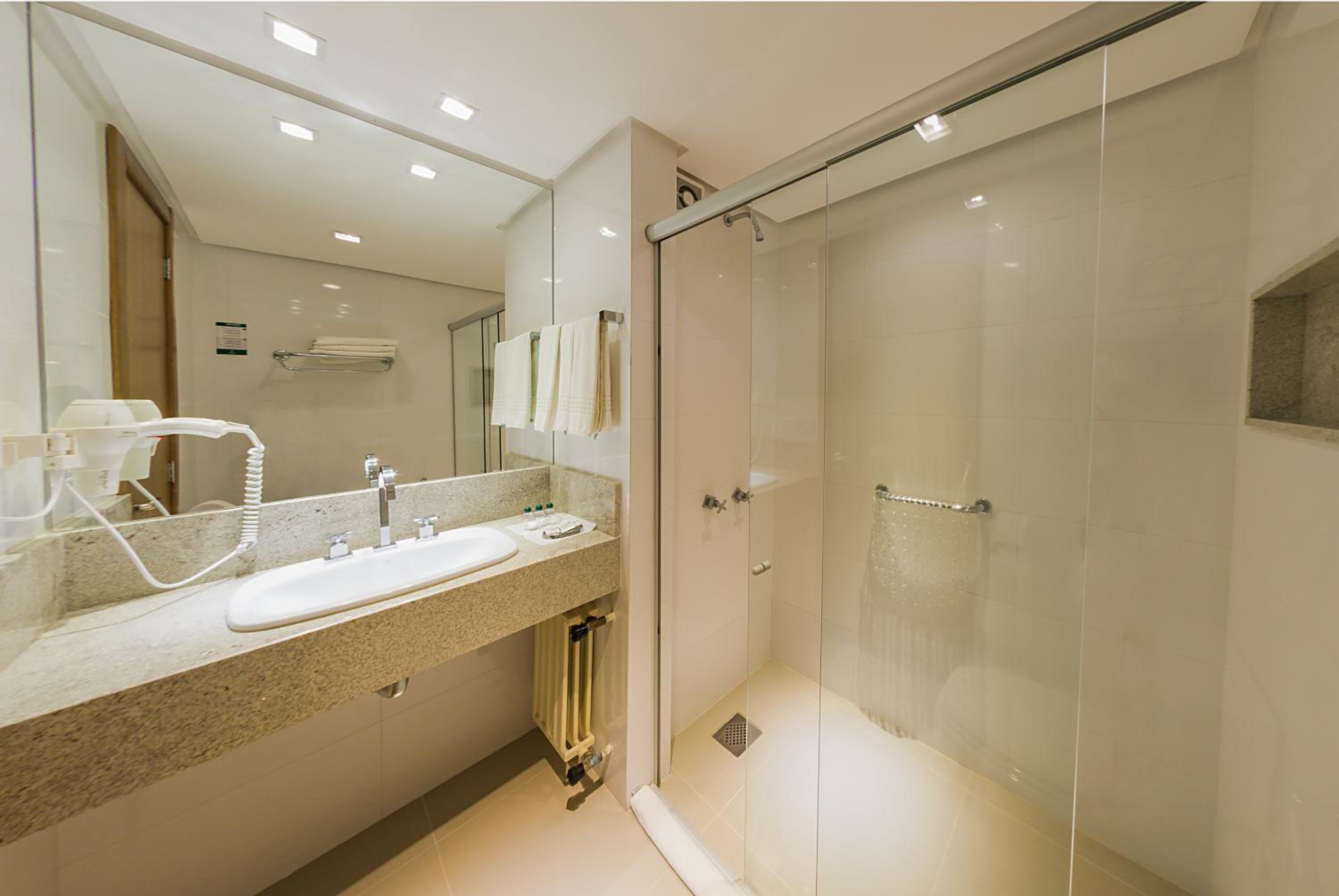 Super Deluxe Triple Room photo 2