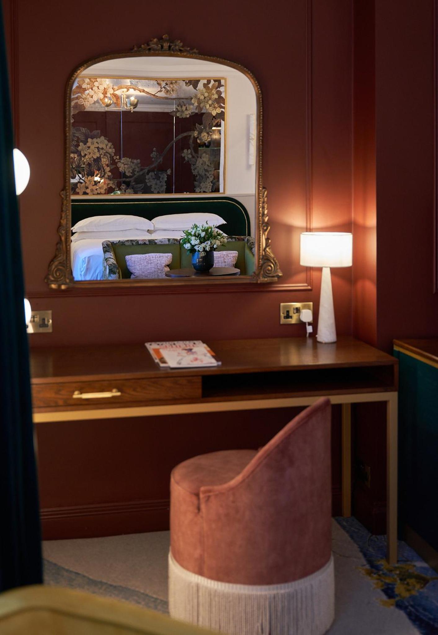 Deluxe King Room photo 3