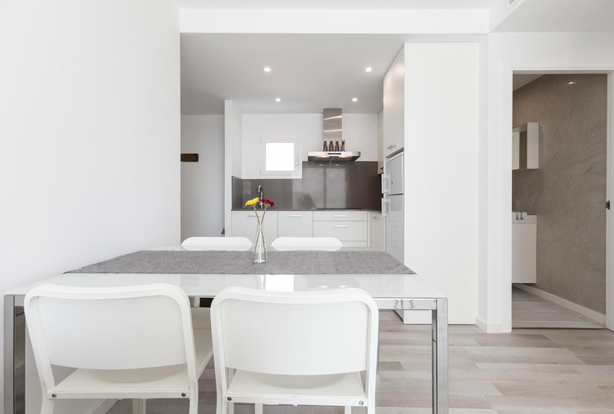 Two-Bedroom Apartment with Terrace photo 2