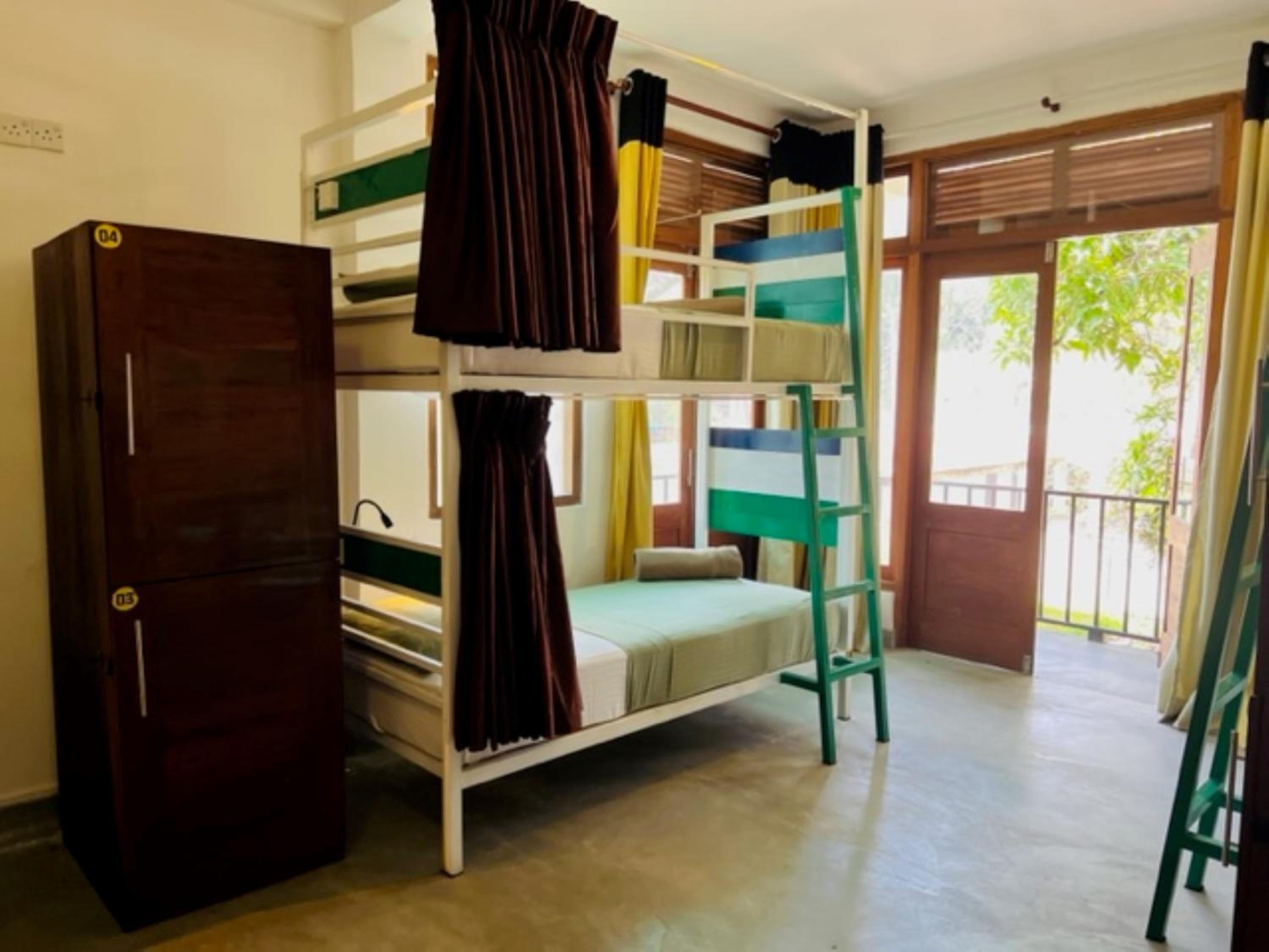 Bed in 8-Bed Mixed Dormitory Room photo 1