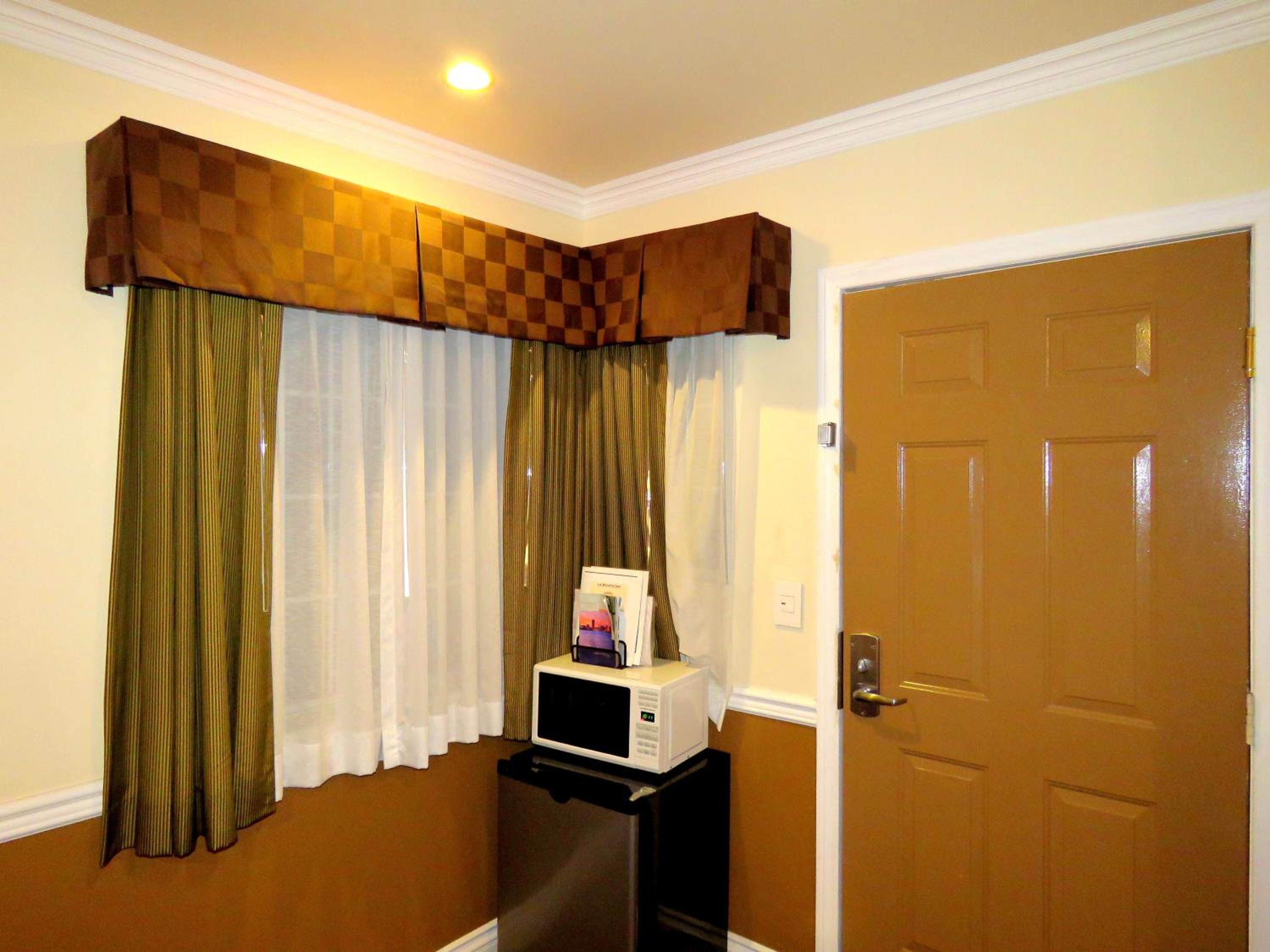 Queen Room - Photo 2