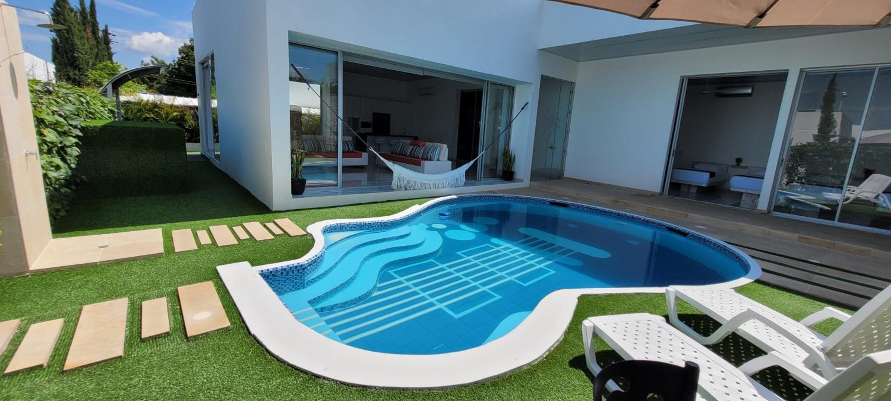 Villa photo 3