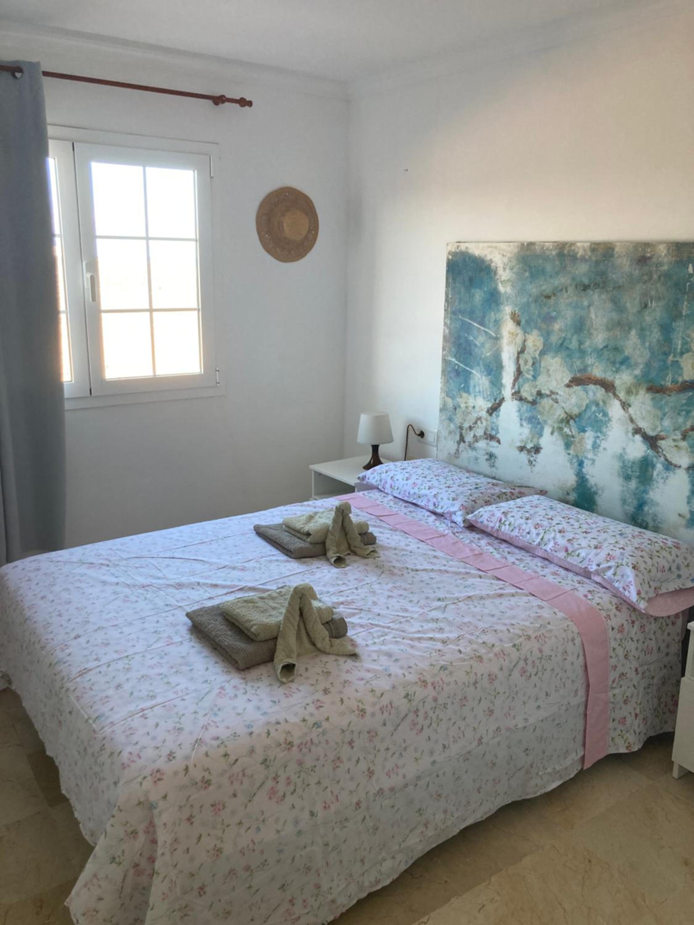 Apartamento con vista a la piscina