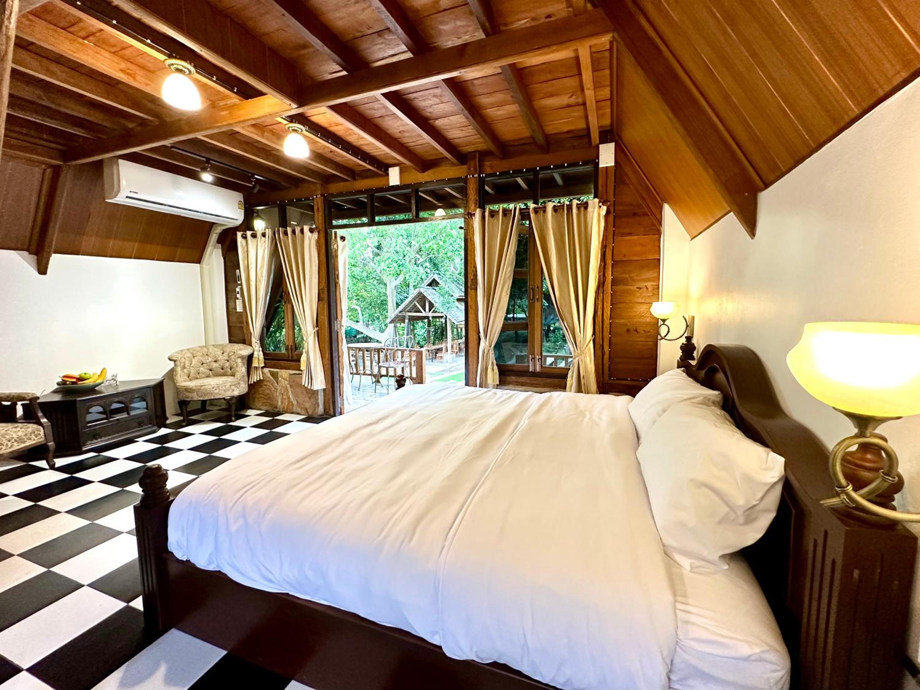 Superior Chalet