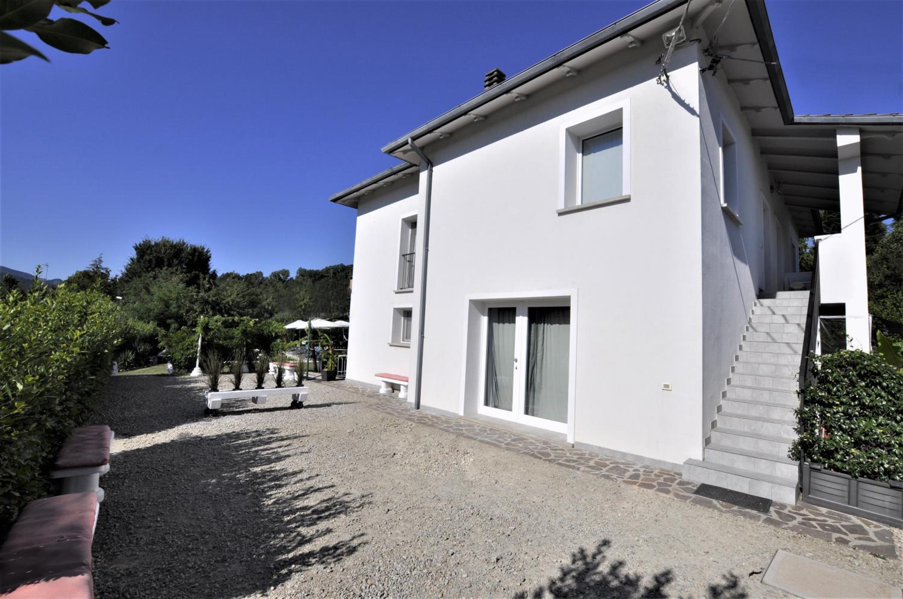 Double Room with Private External Bathroom photo 3