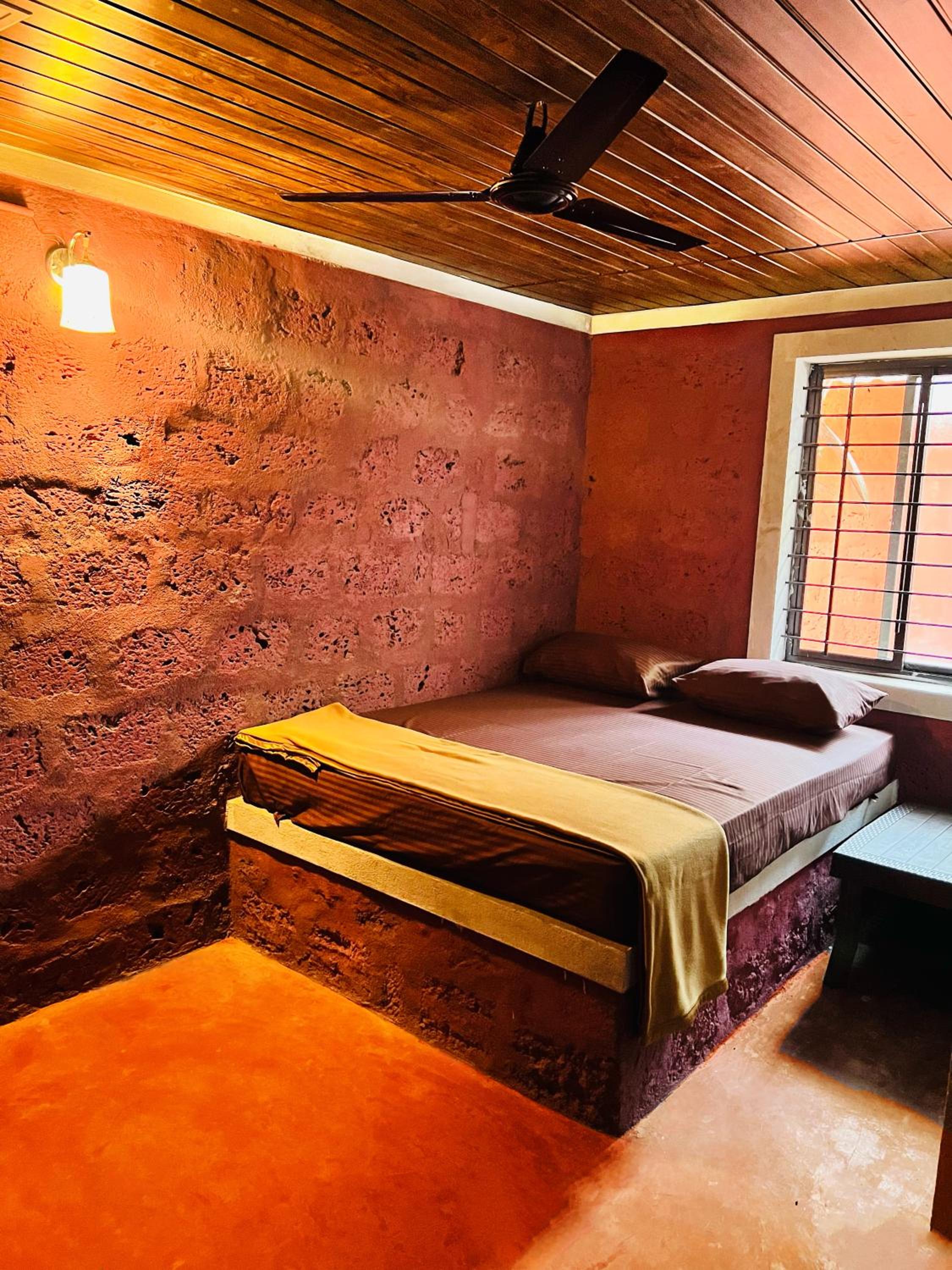 Double Room With Private Bathroom photo 2