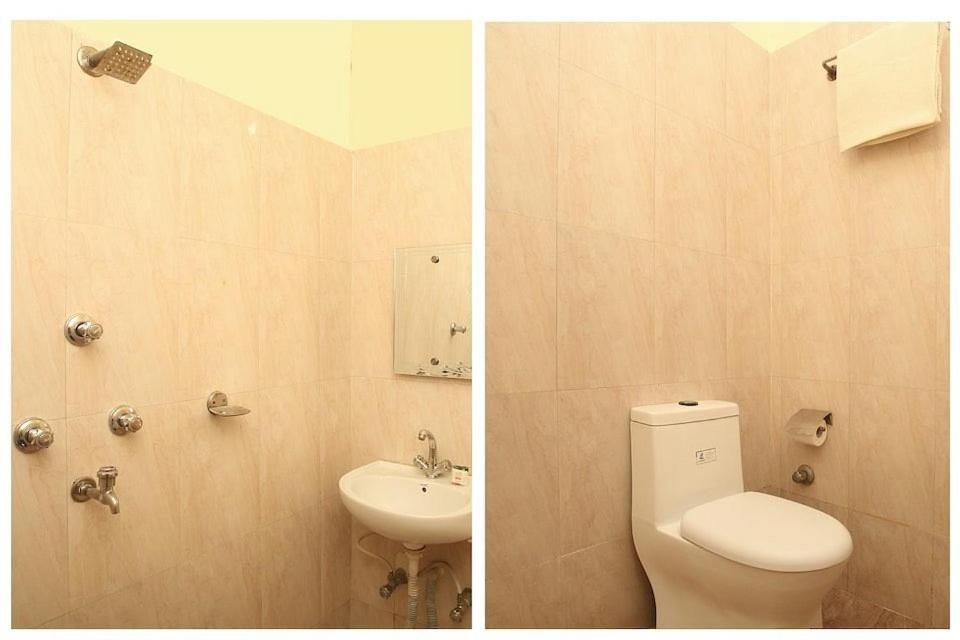 Deluxe King Room photo 3