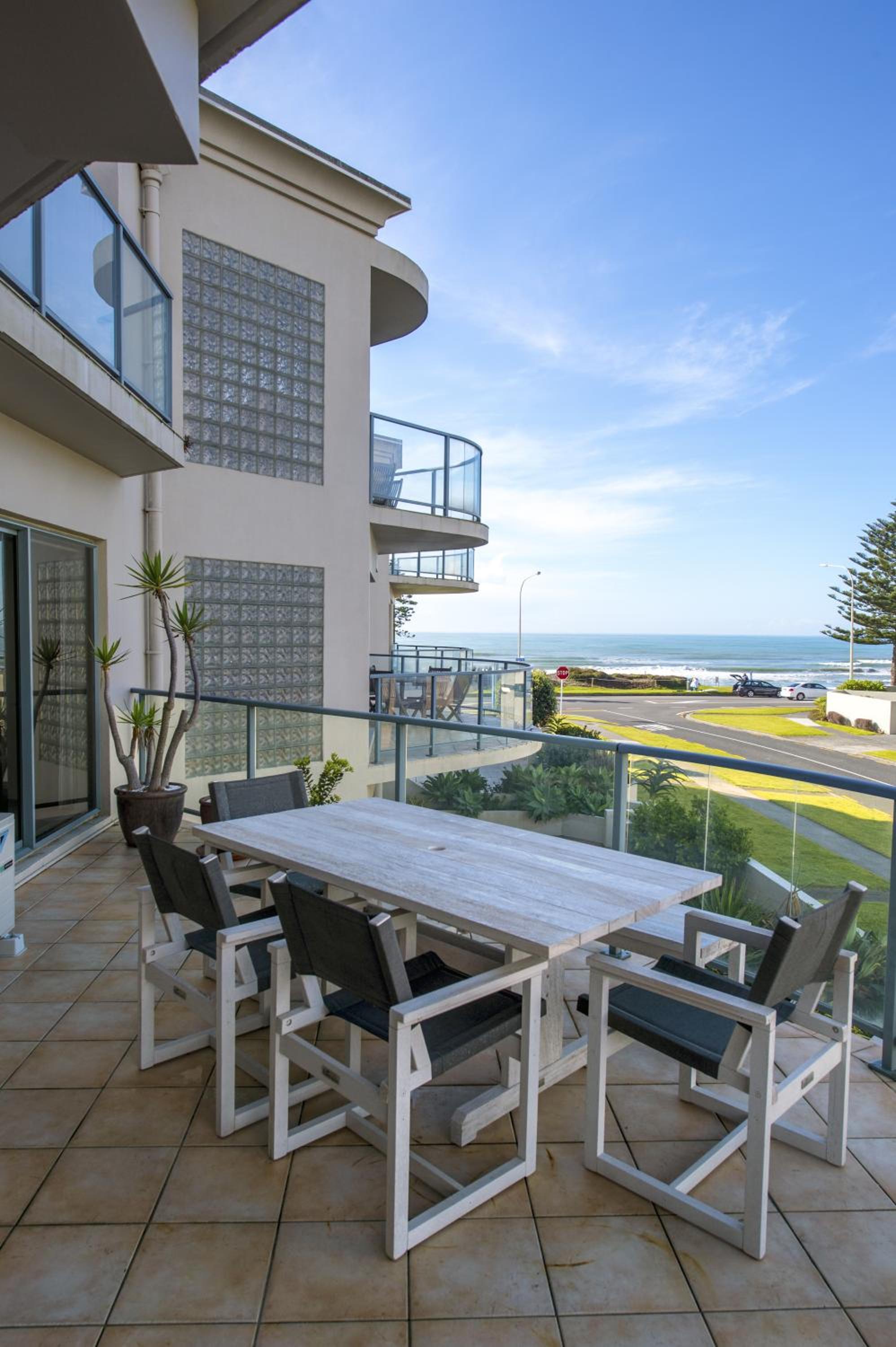 Superior Apartment photo 2