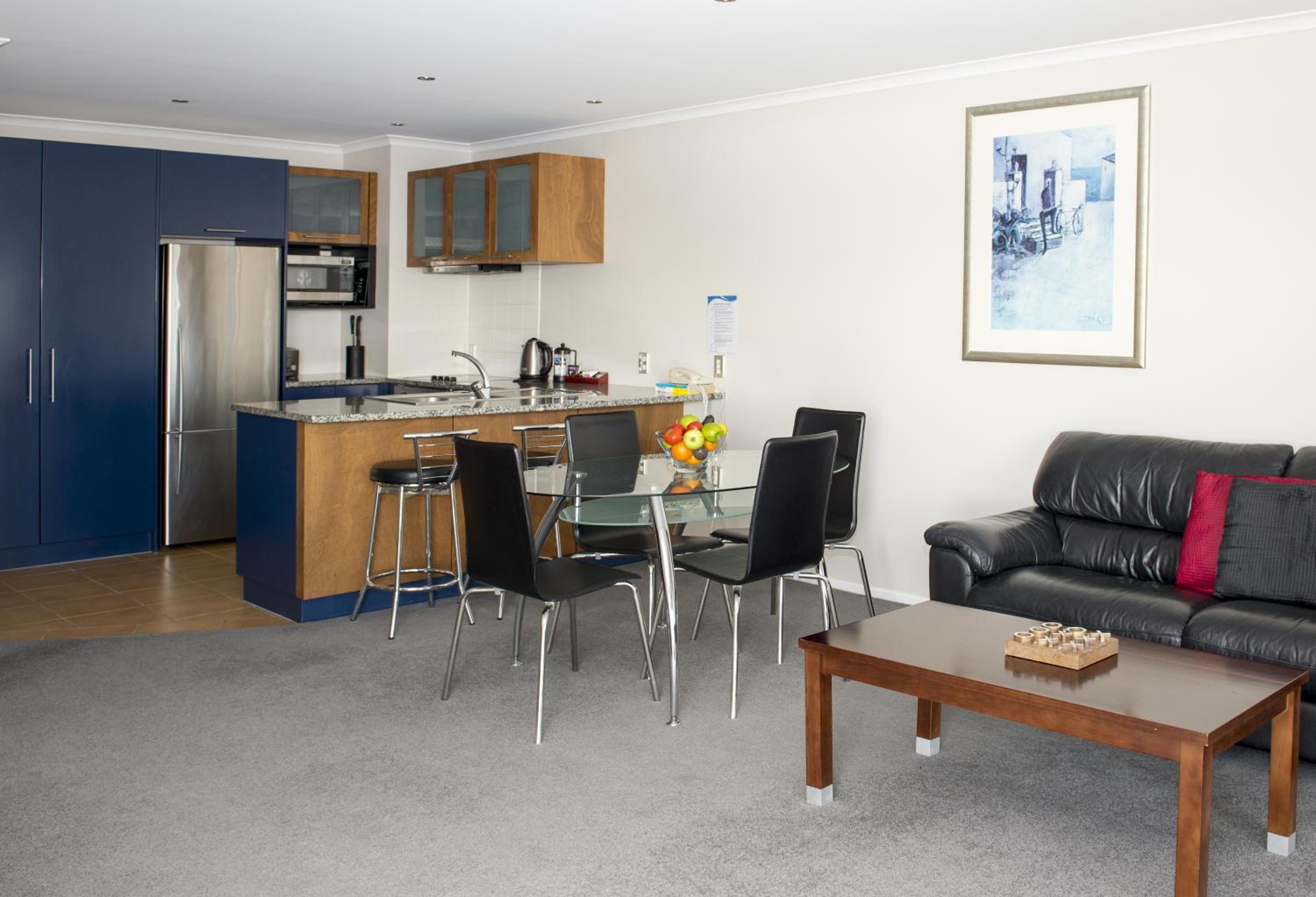 Two-Bedroom Apartment photo 2