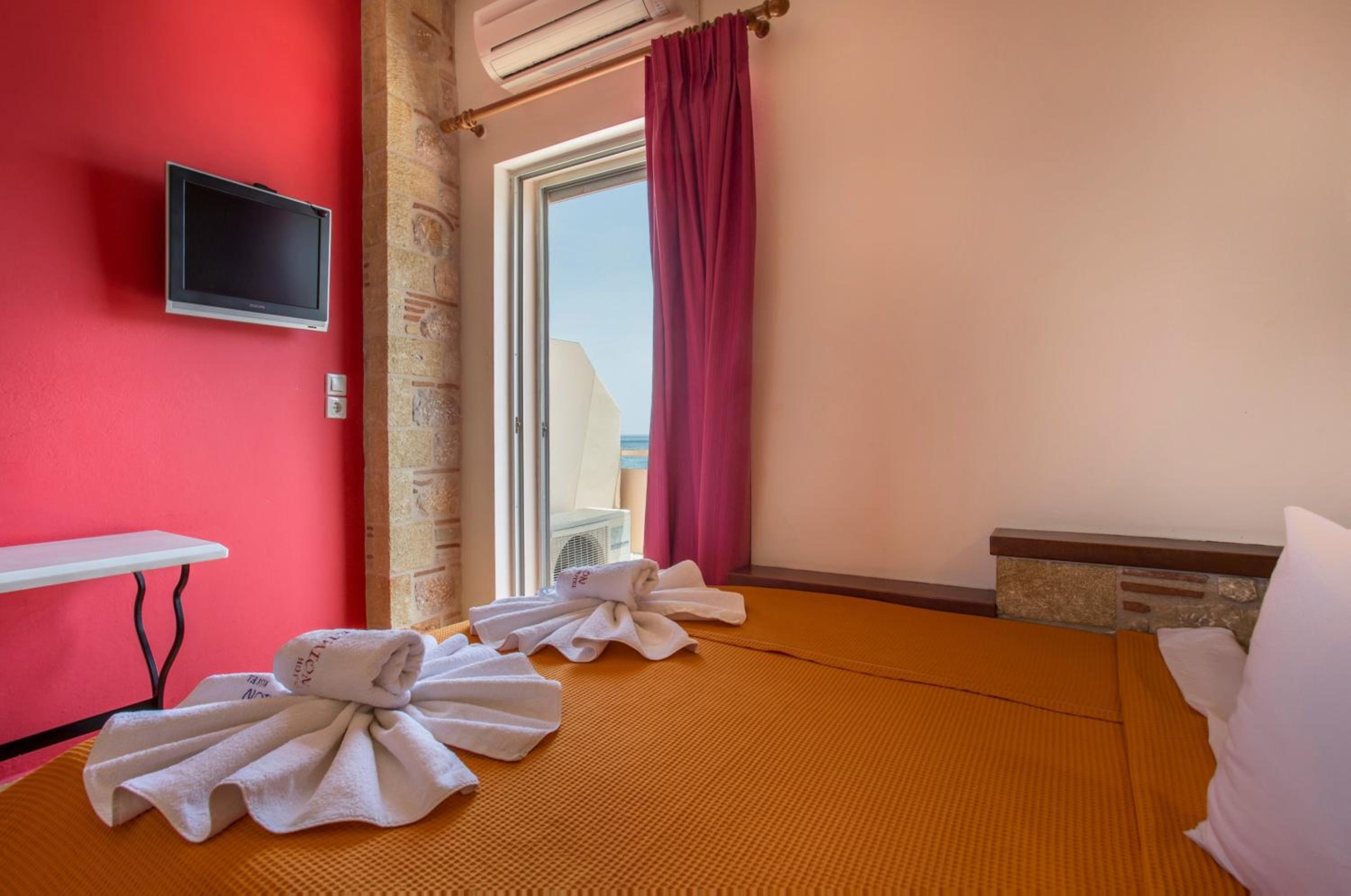 Budget Double or Twin Room - Photo 7