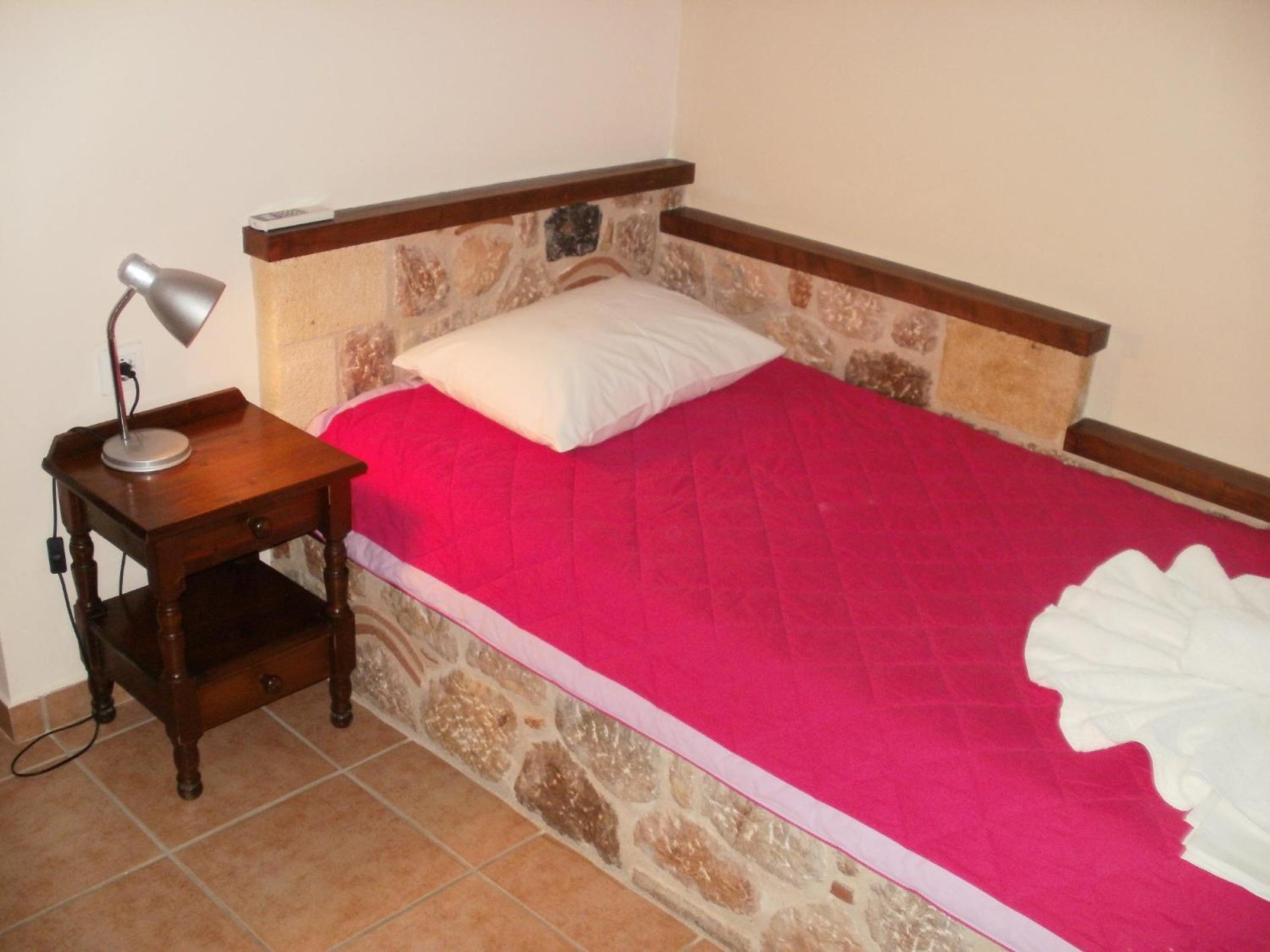 Single Room photo 2