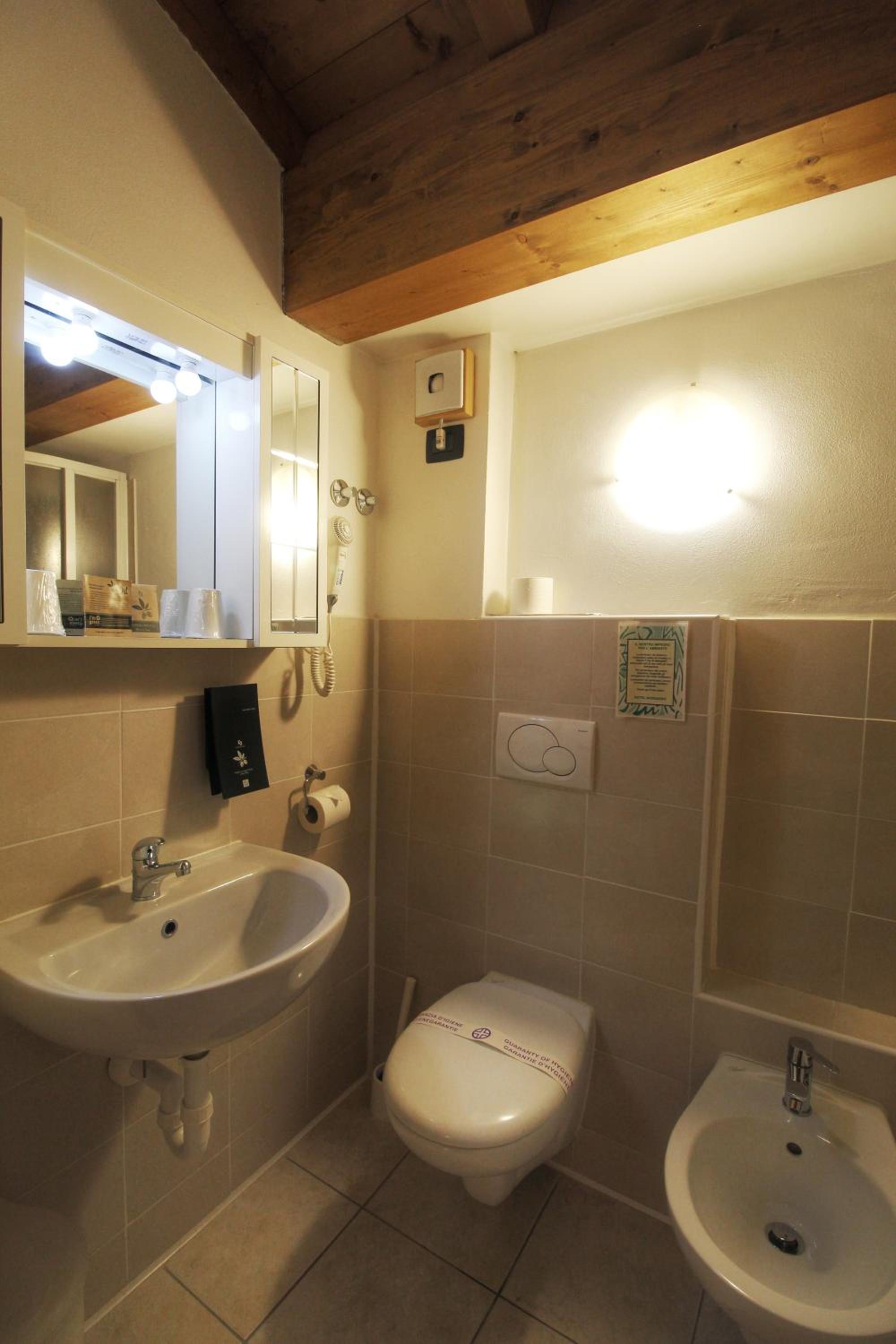 Superior Double Room - Photo 3
