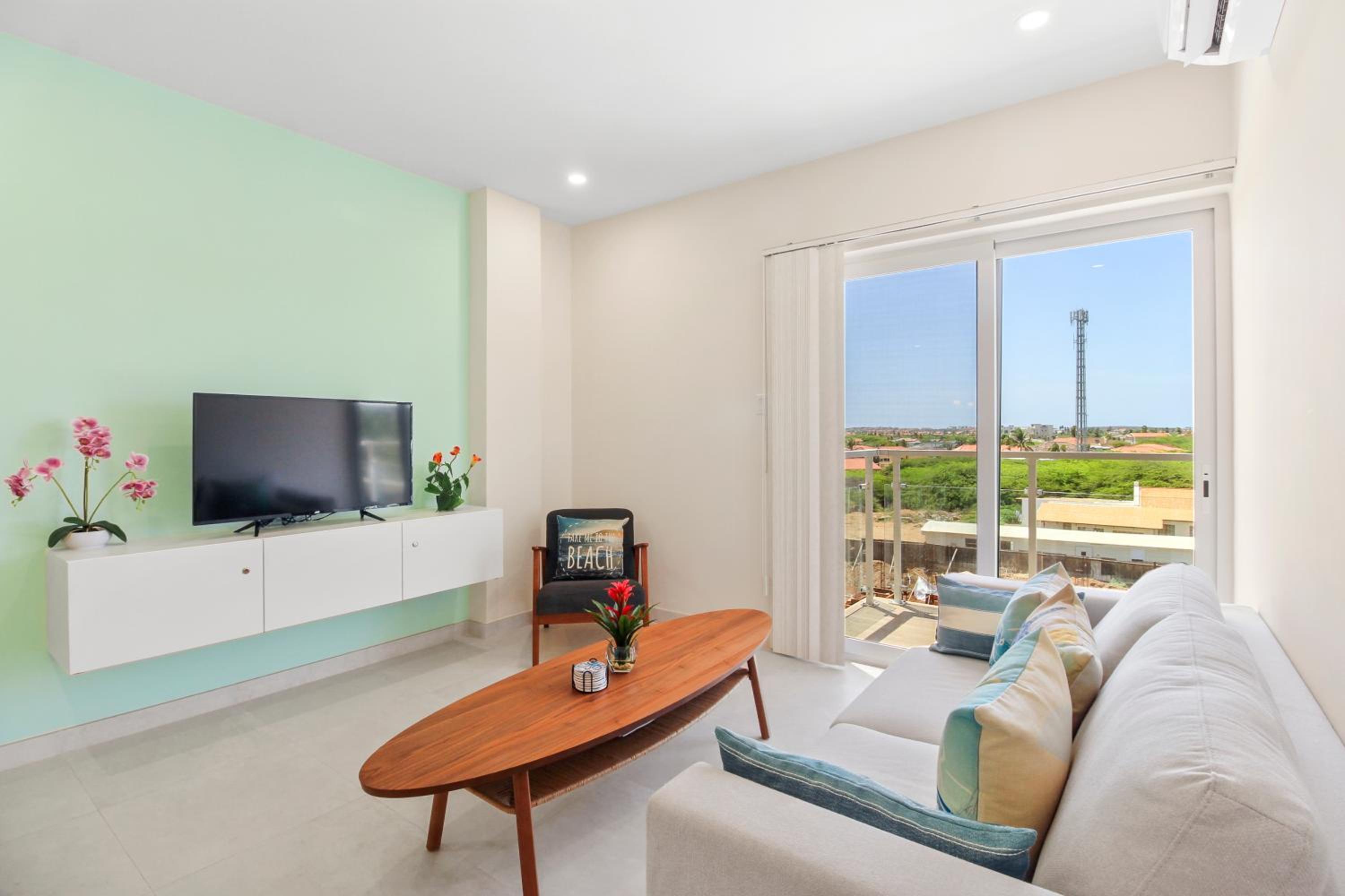 Apartment with Balcony photo 1