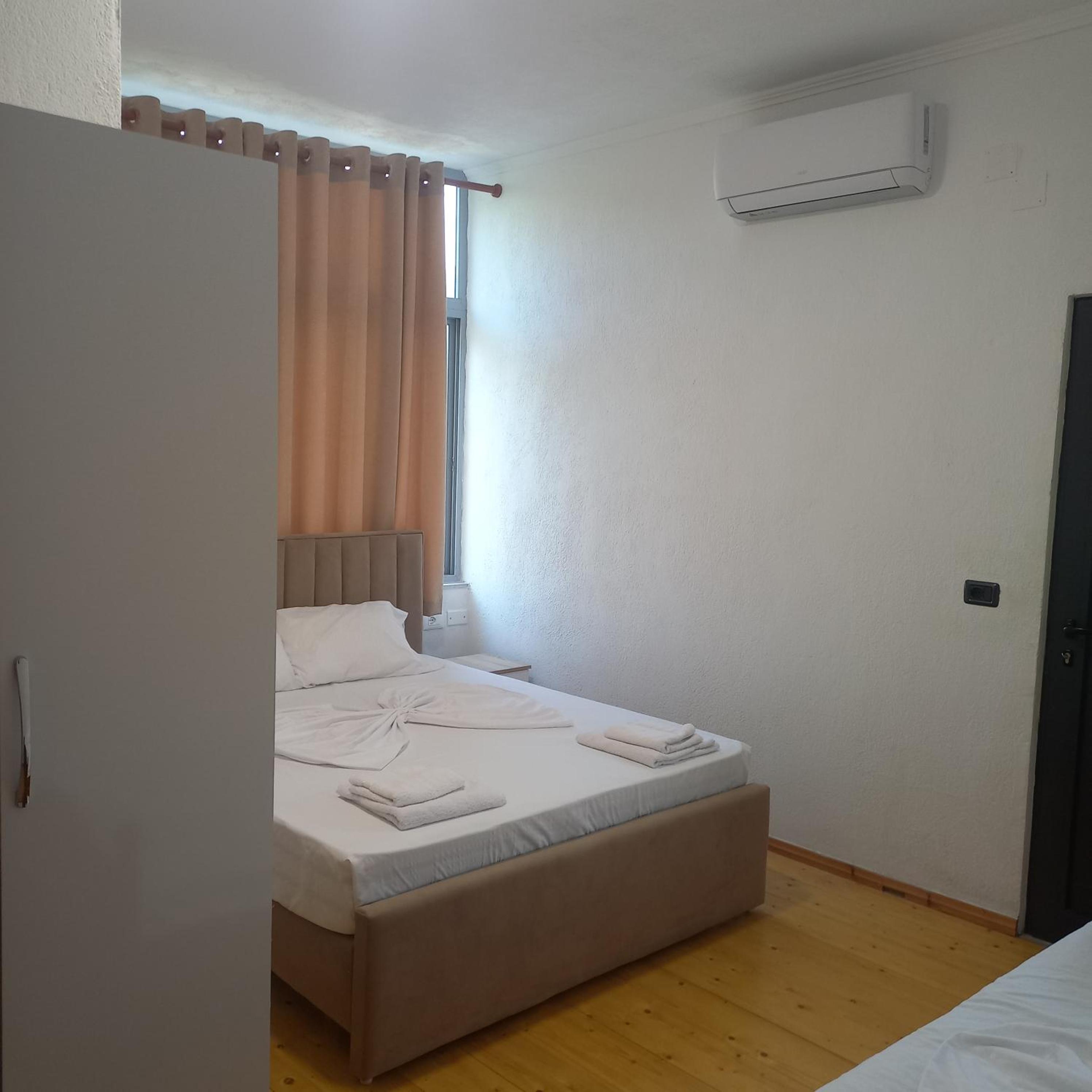 Double Room with Balcony (2 Adults + 1 Child) photo 2