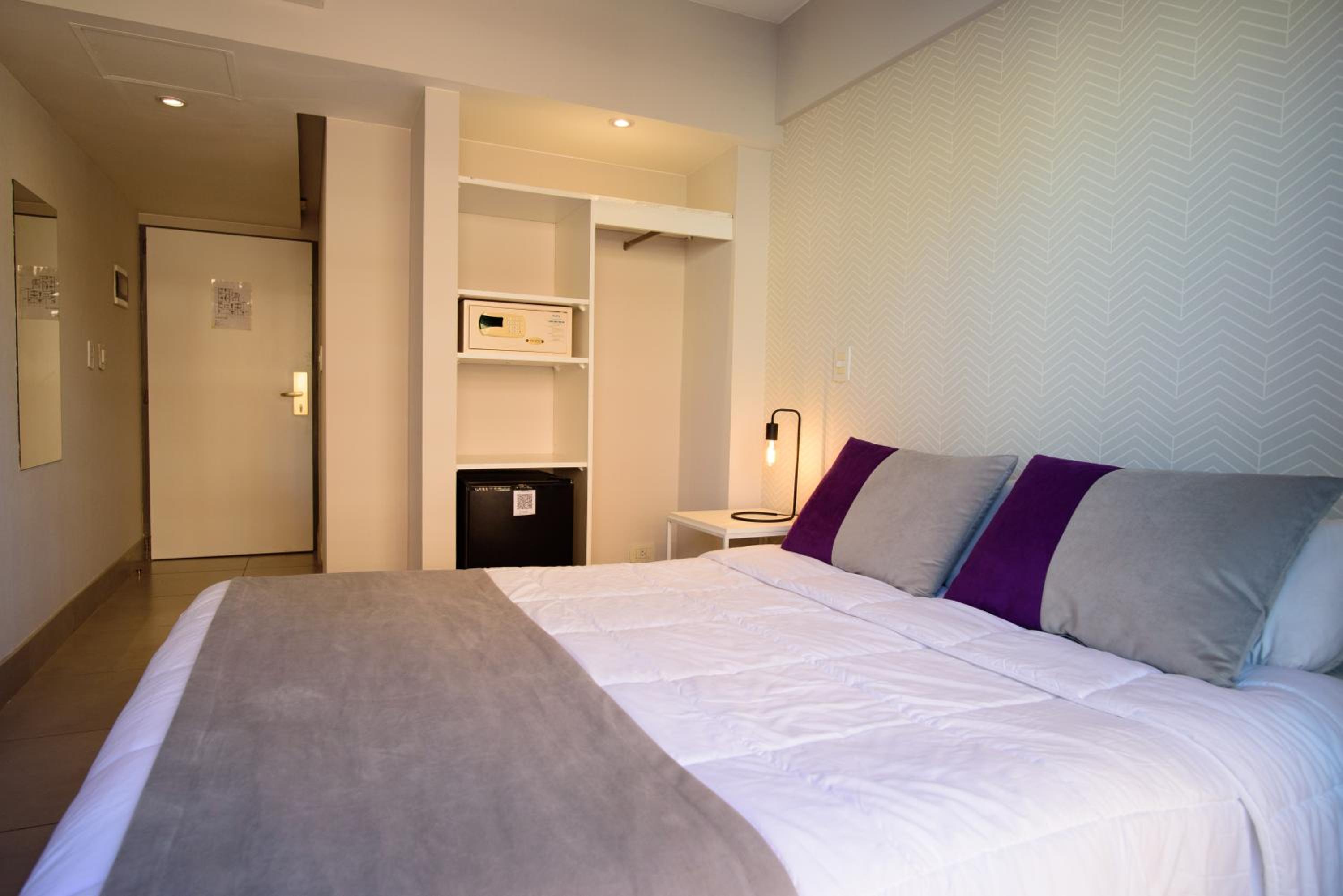 Deluxe Double or Twin Room photo 2