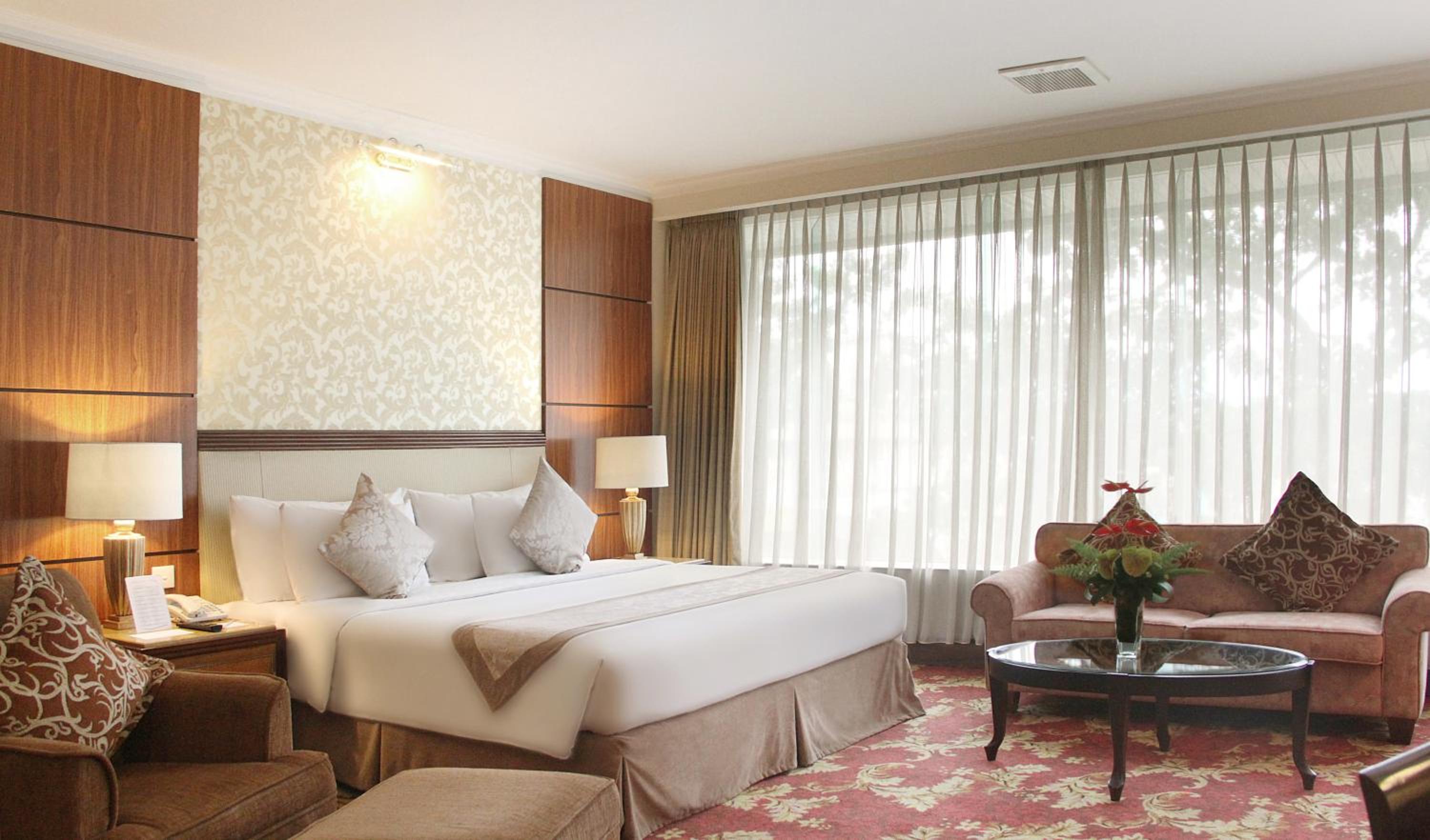 Executive Suite photo 3
