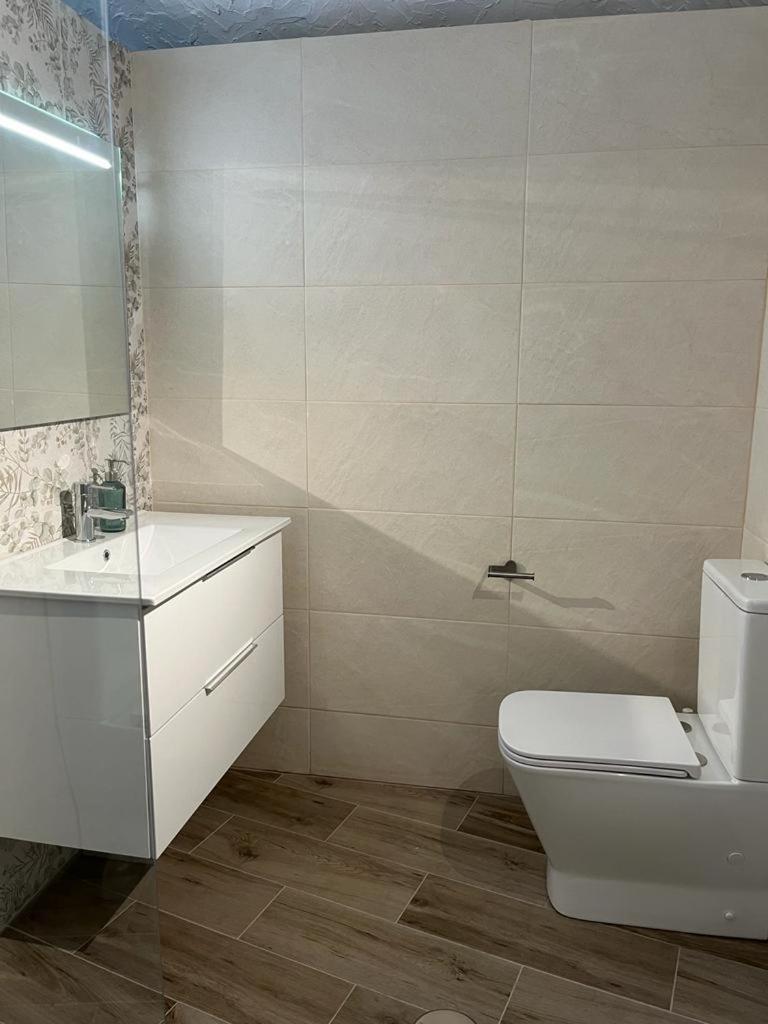 One-Bedroom House photo 2
