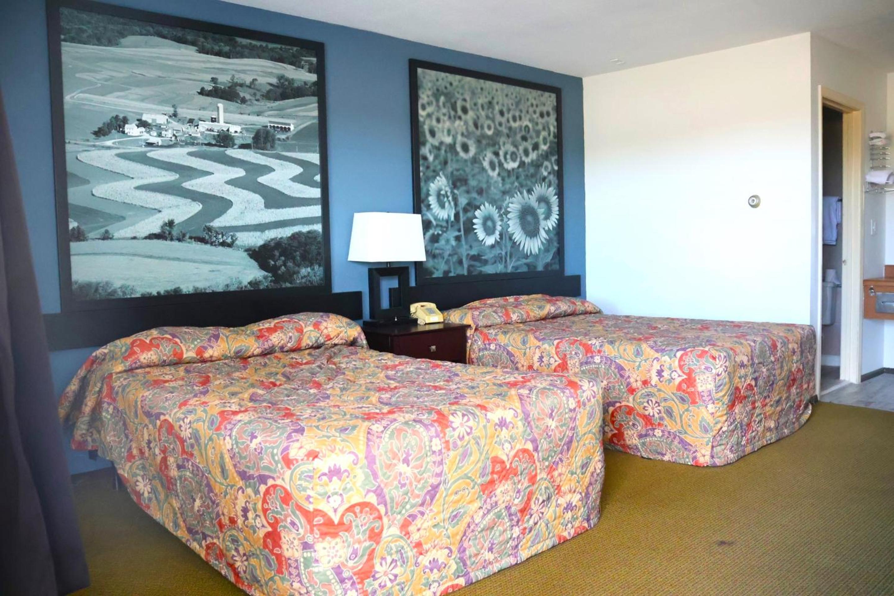 2 Full Bed Walkin photo 1