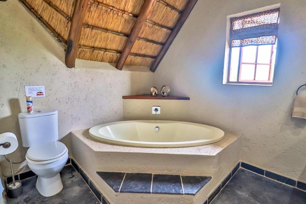 Two-Bedroom Cottage photo 2