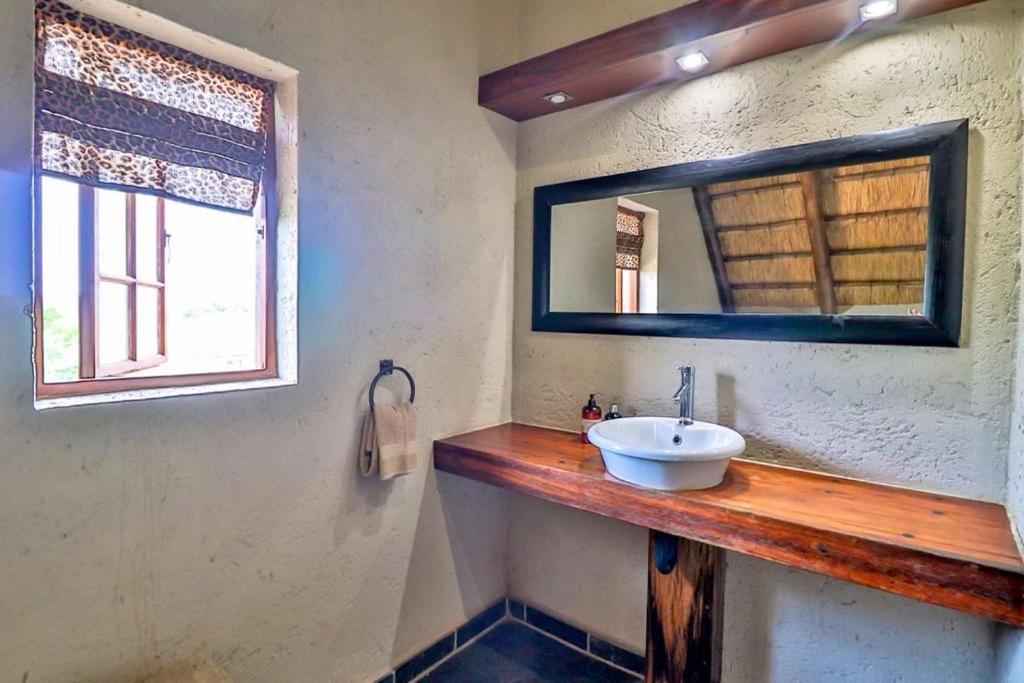 Two-Bedroom Cottage photo 3