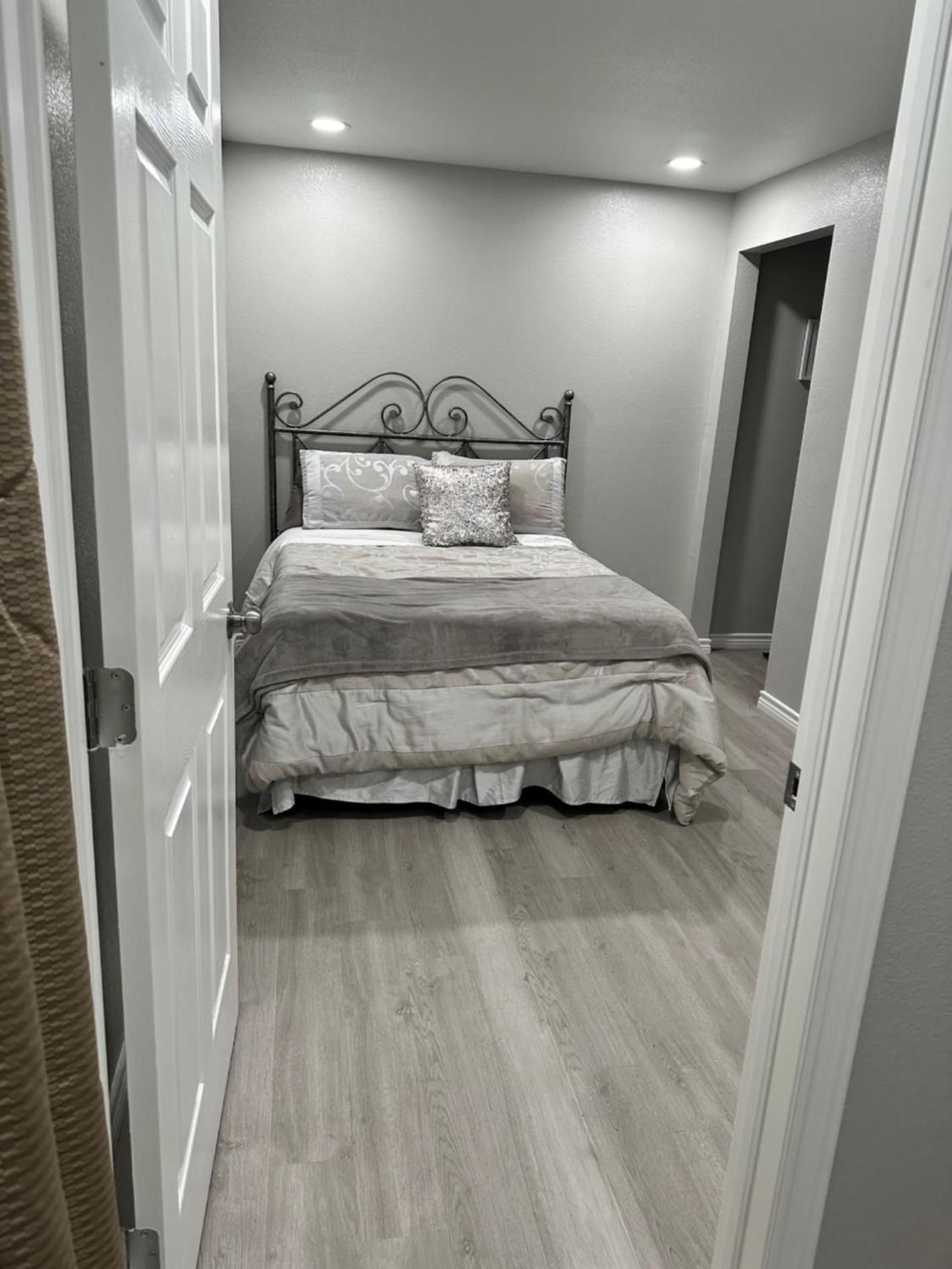One-Bedroom Cottage photo 2