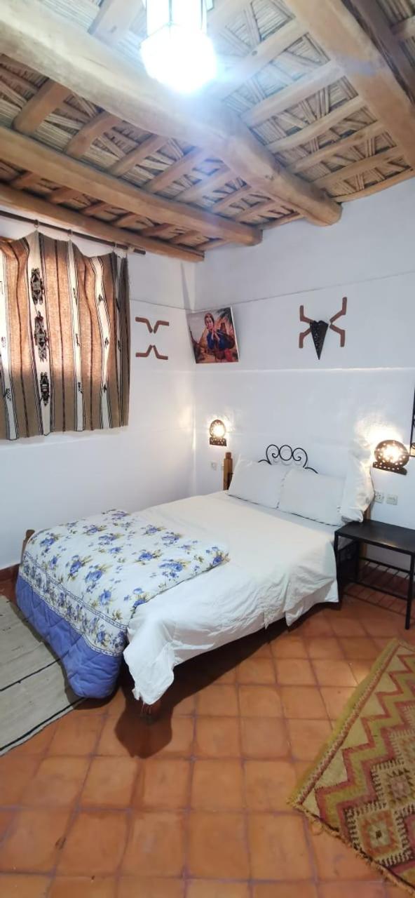 Standard Double Room with Fan photo 2
