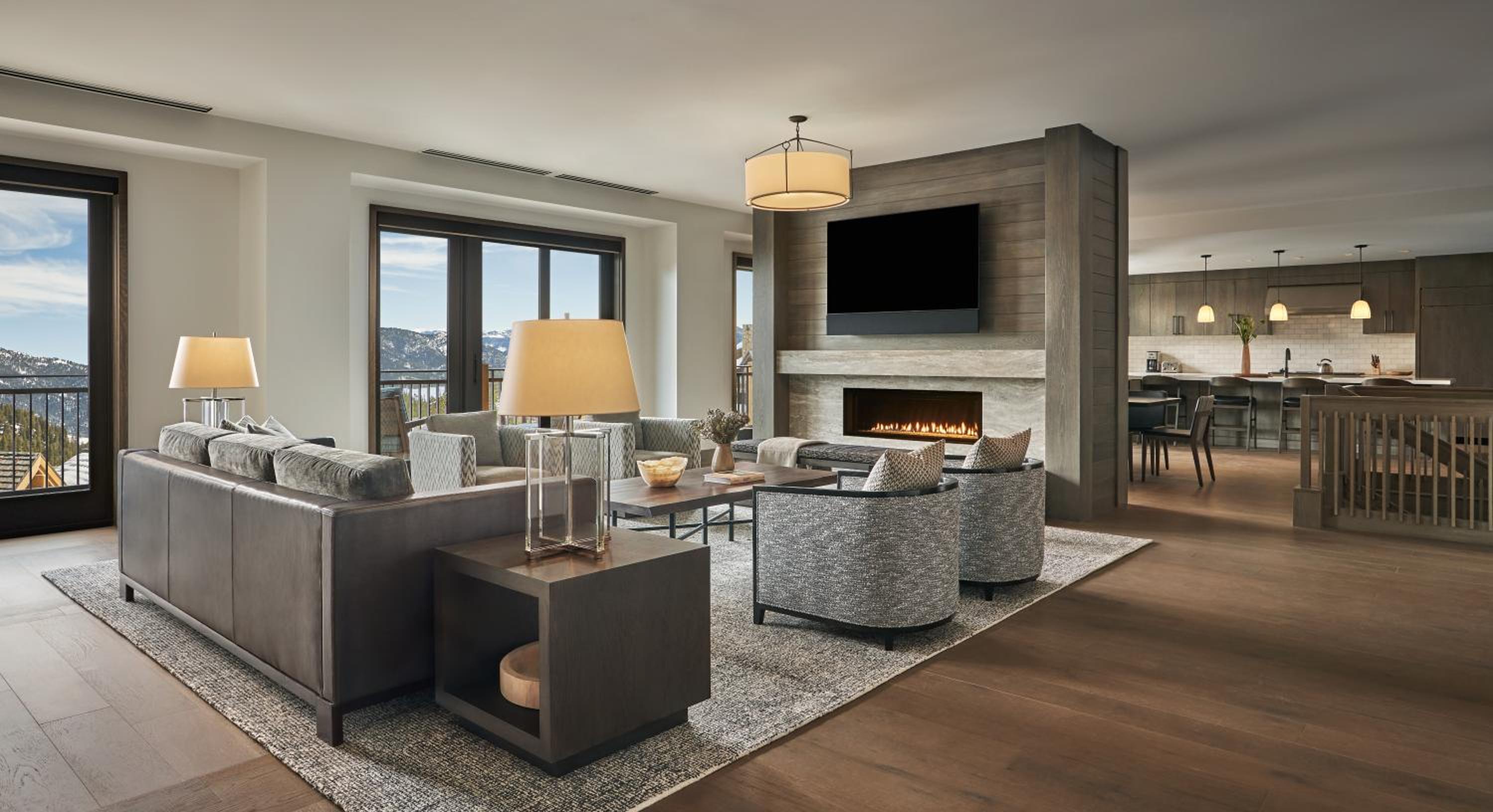 Peak Five Bedroom Grand Residence