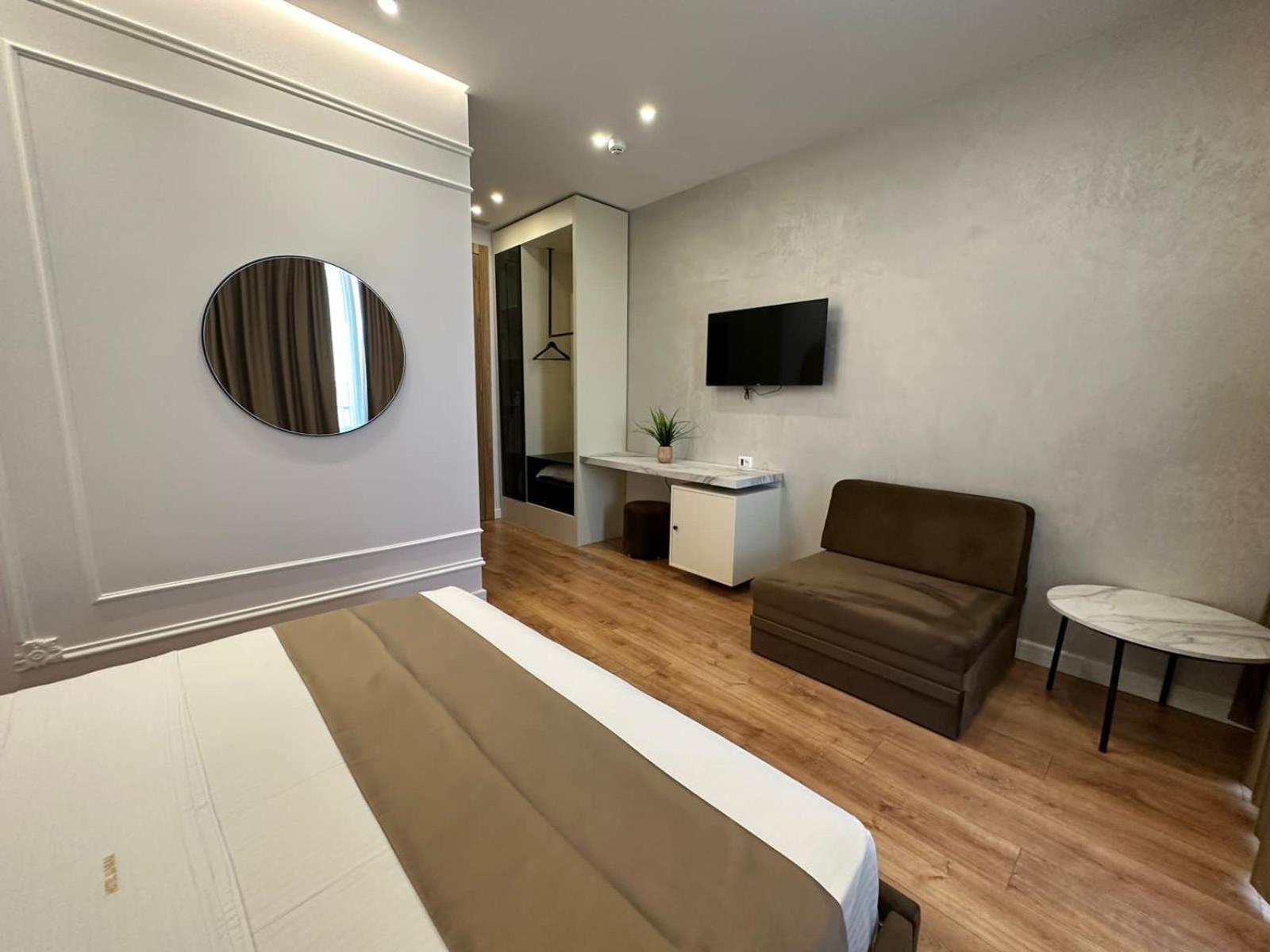 Double Room with Lake View photo 2