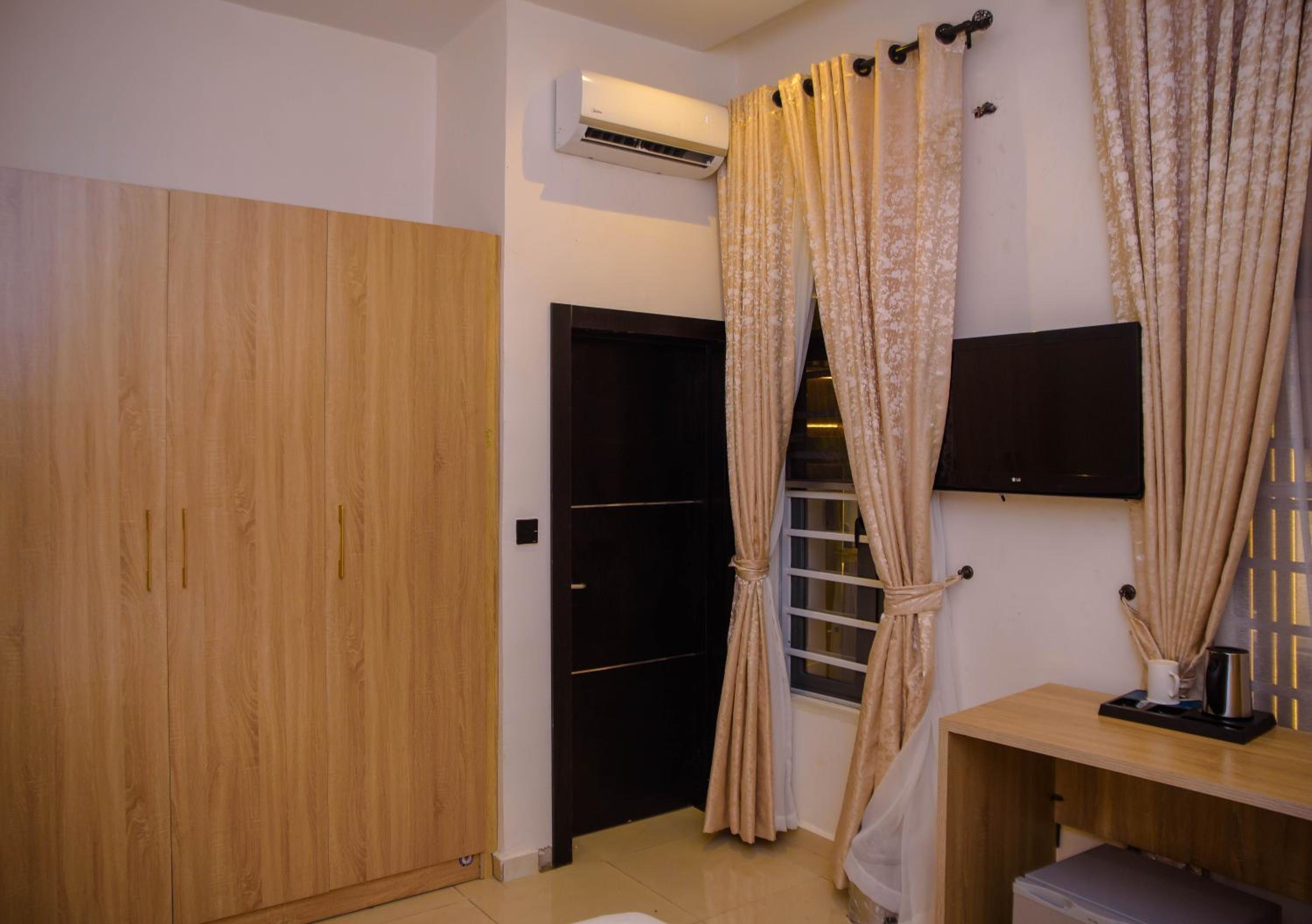 Standard Double Room photo 2