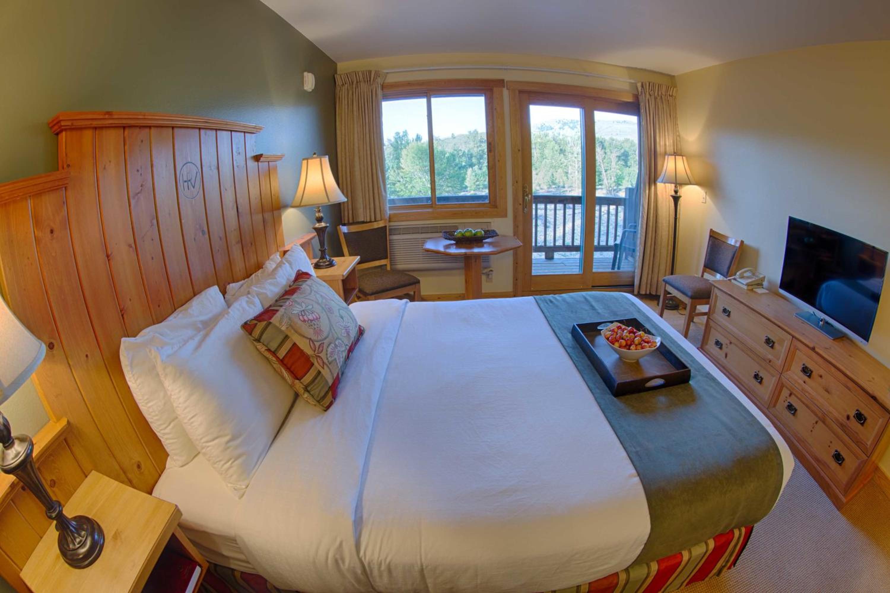 Queen Room photo 3