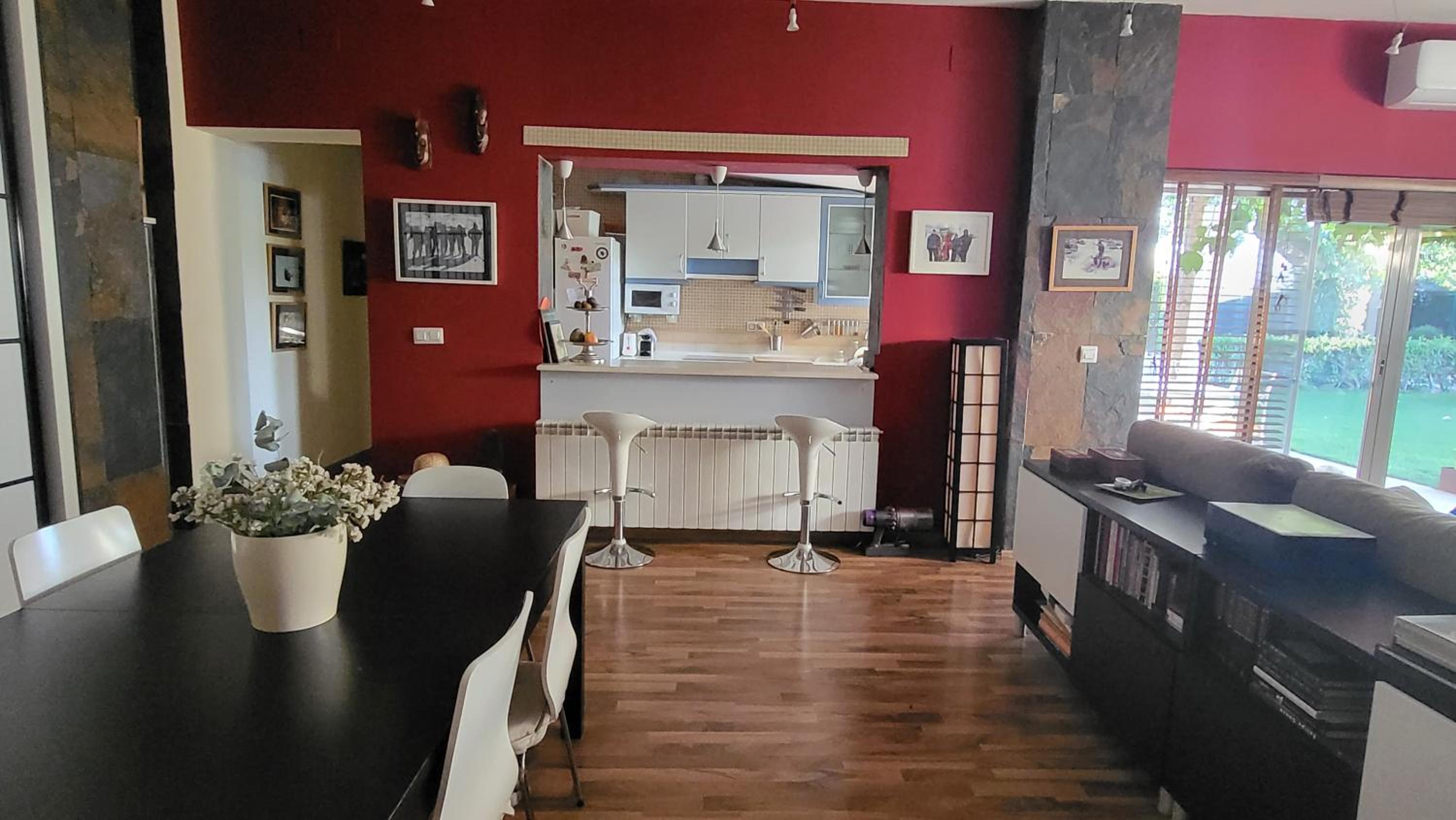 Three-Bedroom Villa photo 2