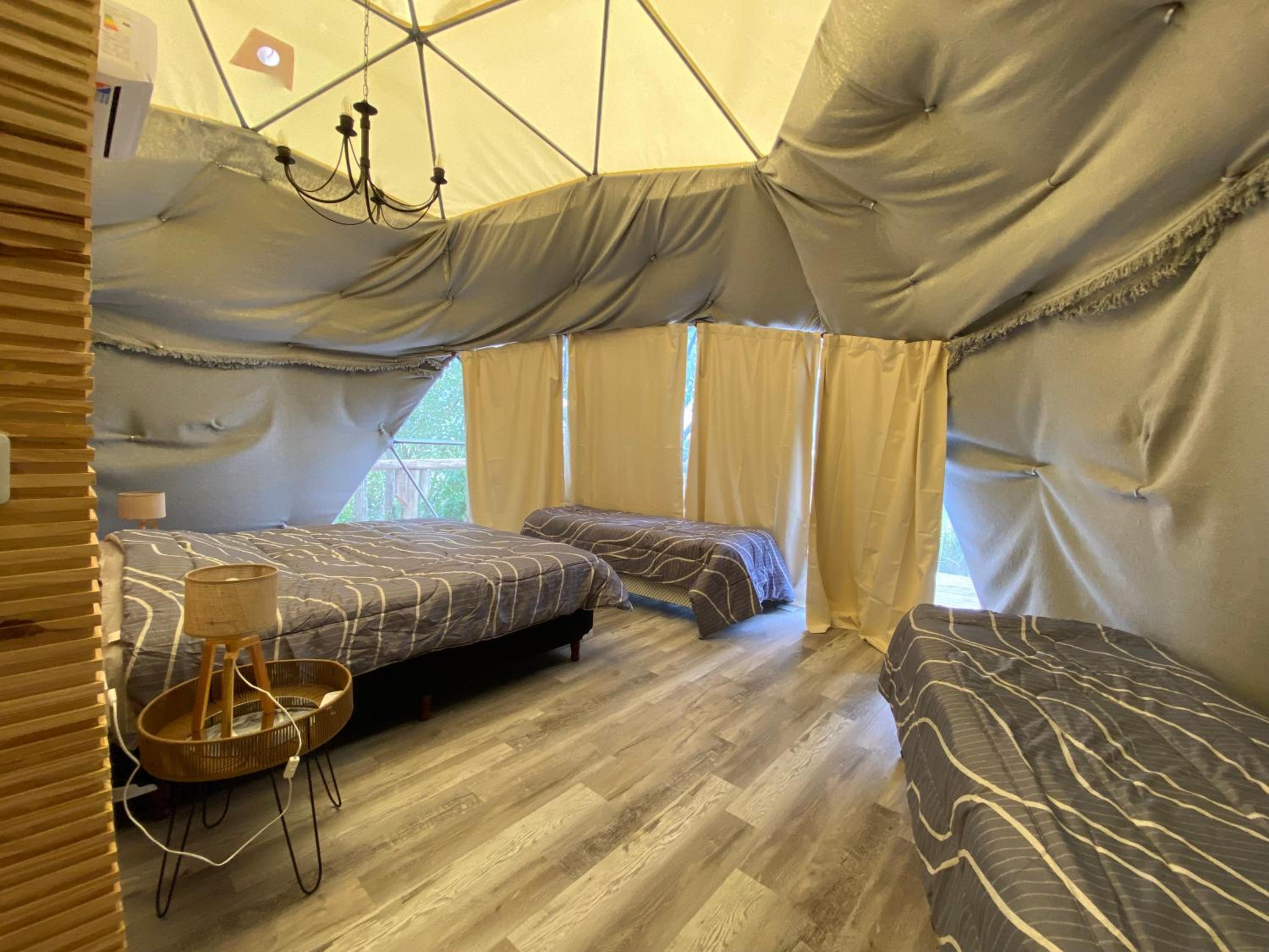 Quadruple Room with Balcony photo 3