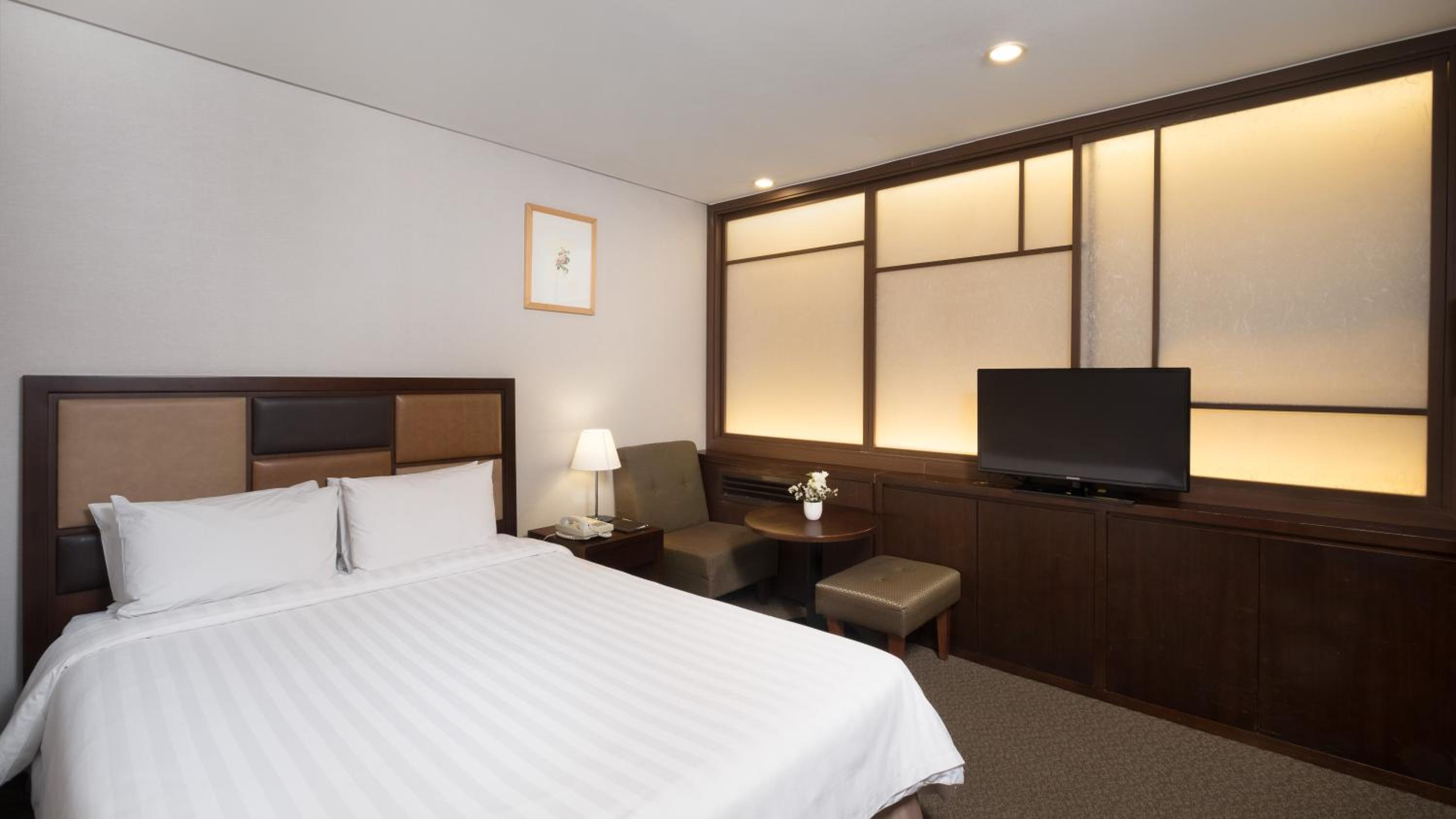 Economy Double Room -  No Window - Photo 1