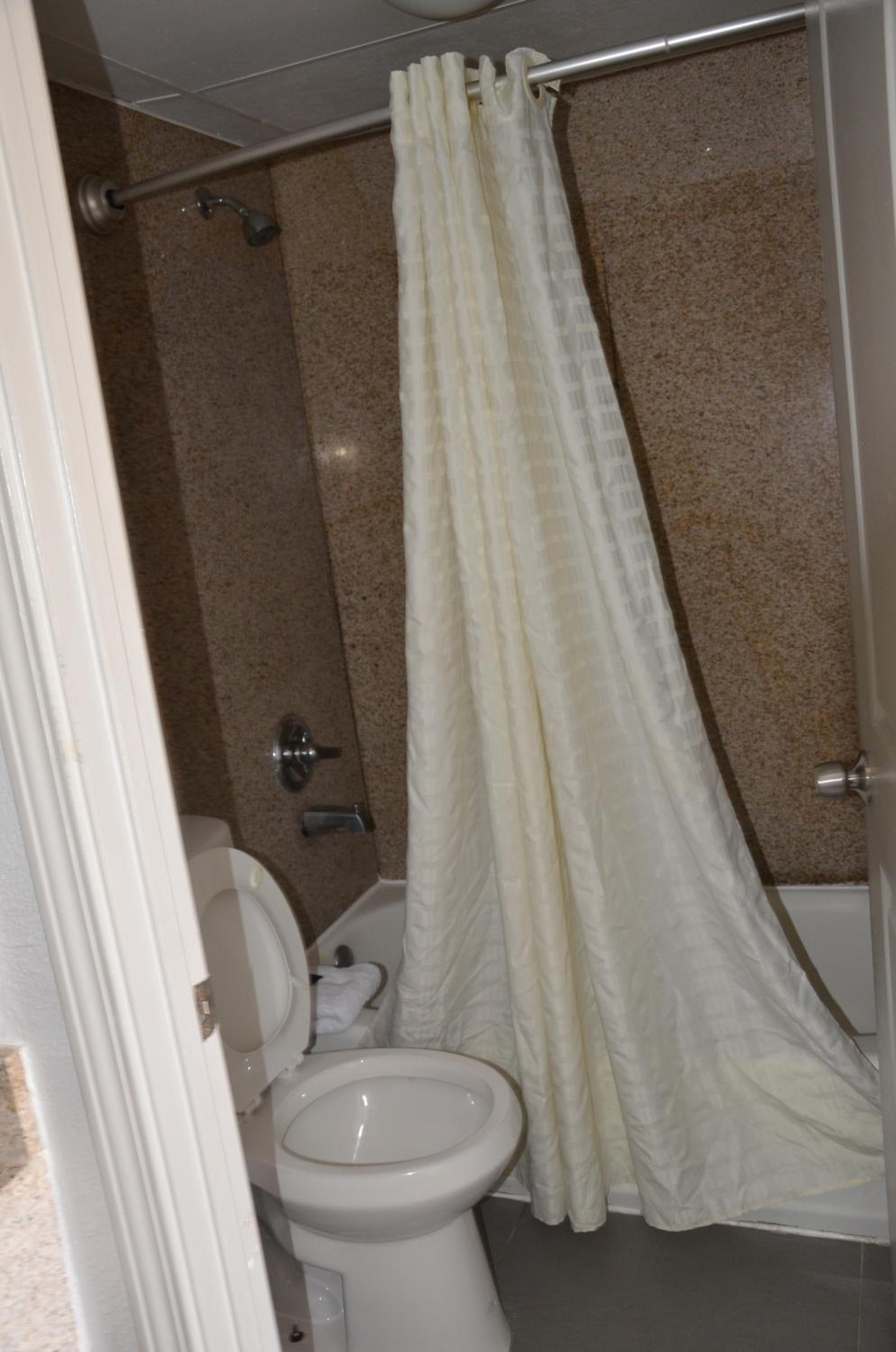 Double or Twin Room photo 2