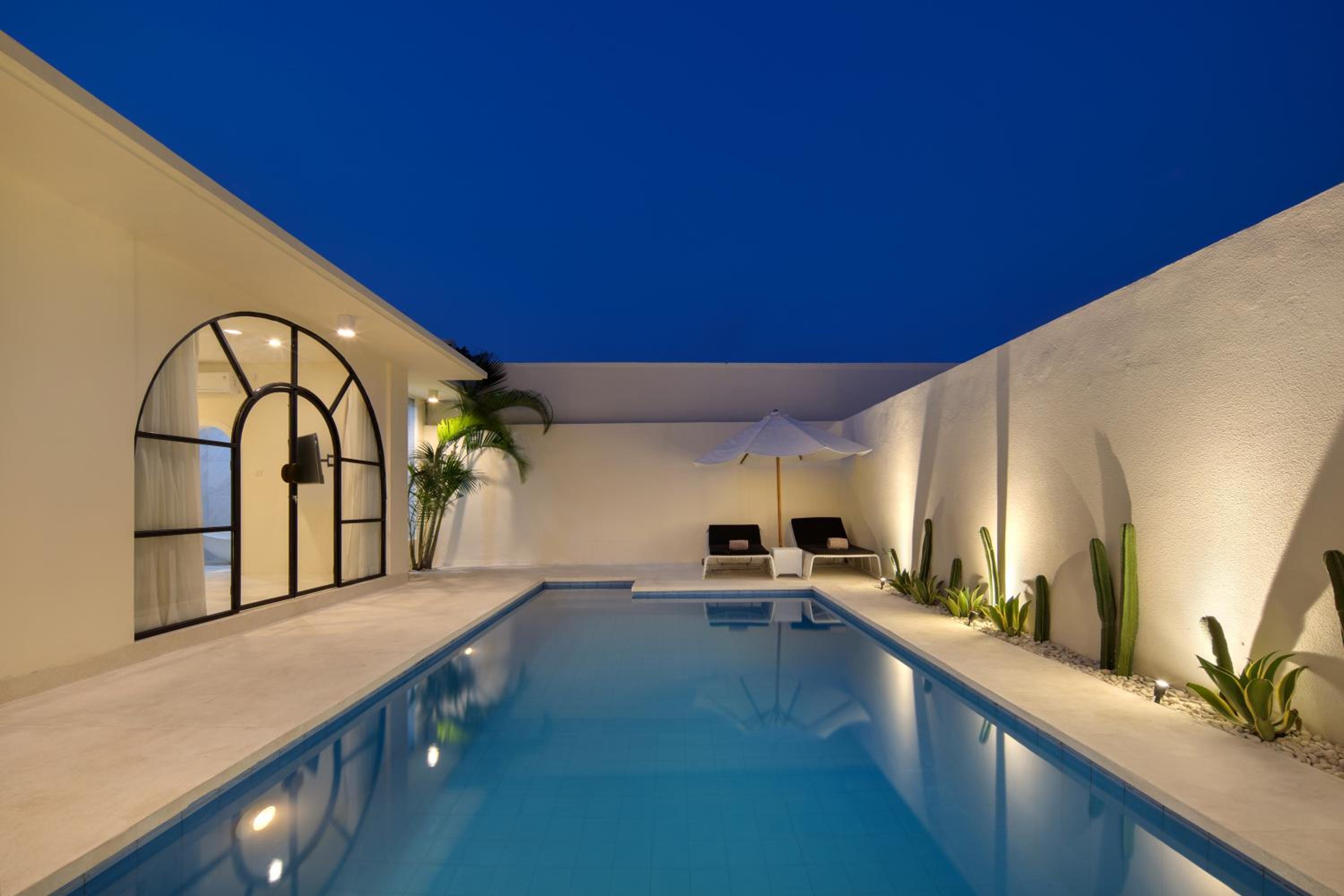 Luxury Two Bedroom Villa with Private Pool - Photo 12