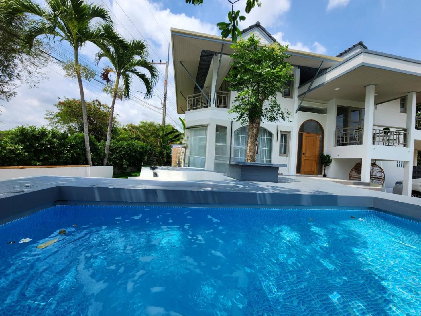 Villa with Private Pool photo 3