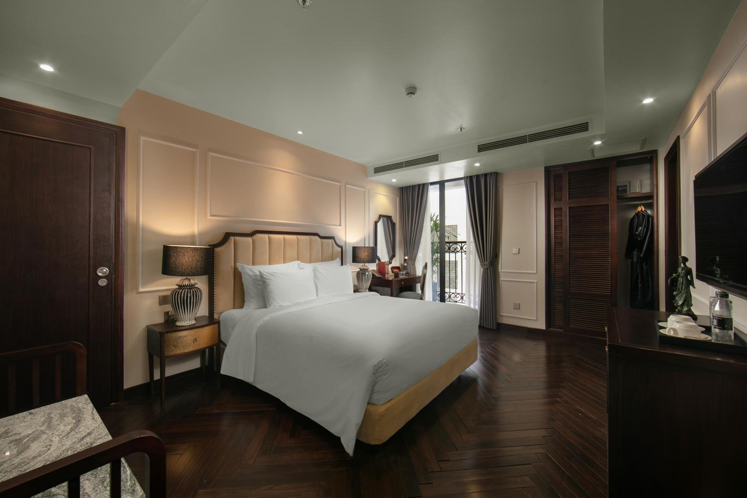 Executive Suite