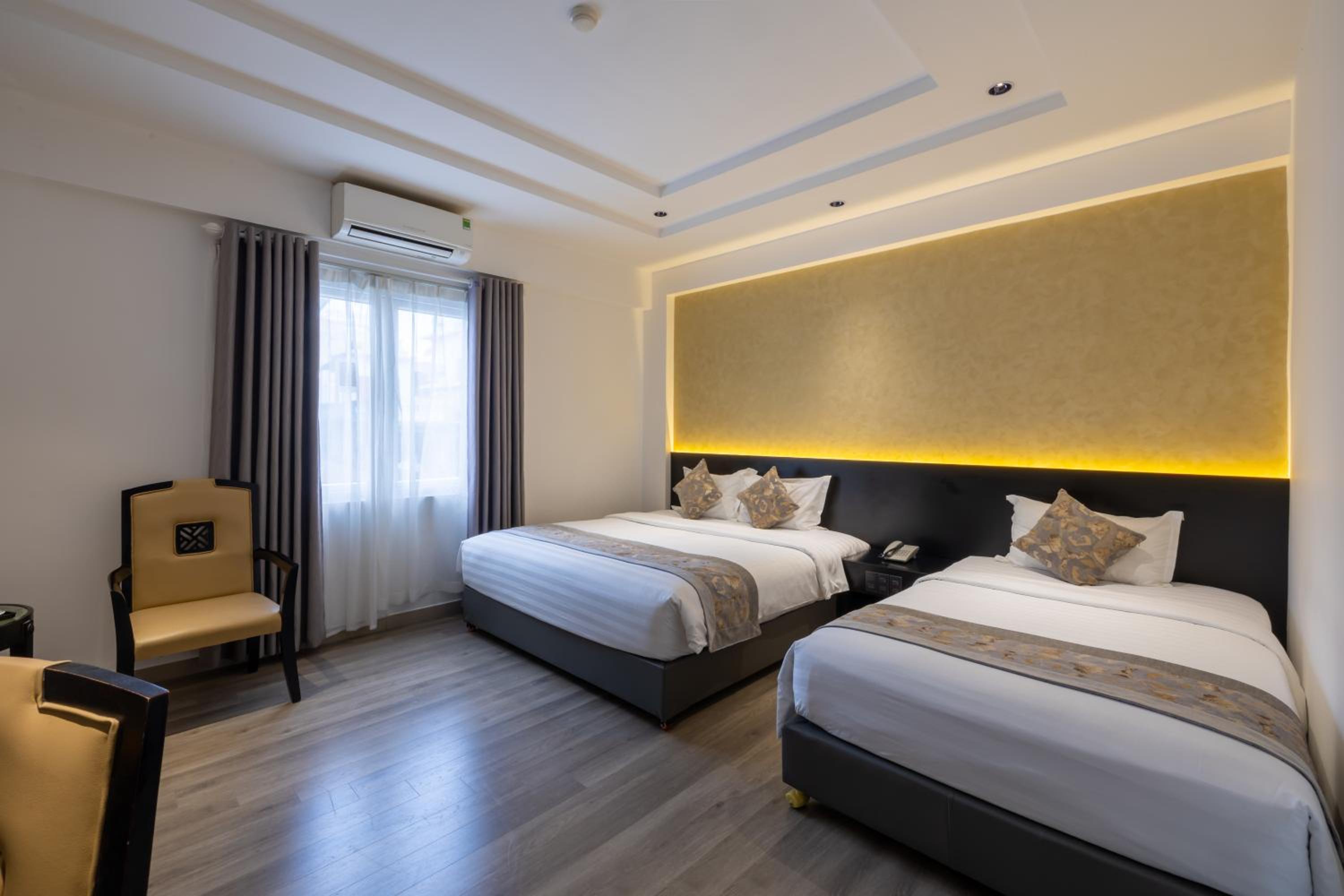 Deluxe Triple Room photo 2
