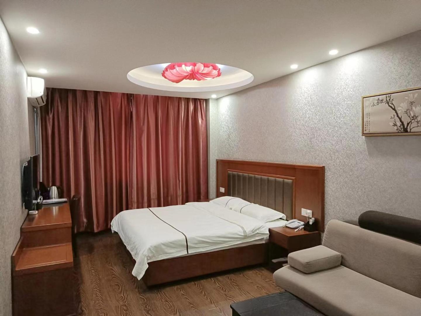 Business Queen Room  photo 2