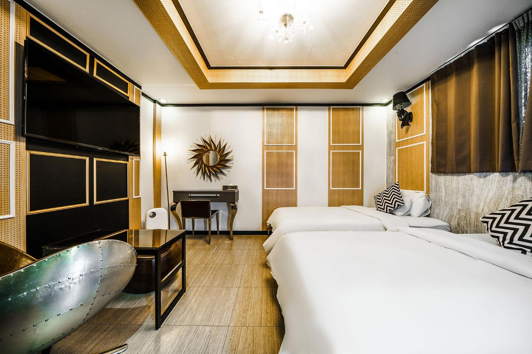 Standard Twin Room photo 1